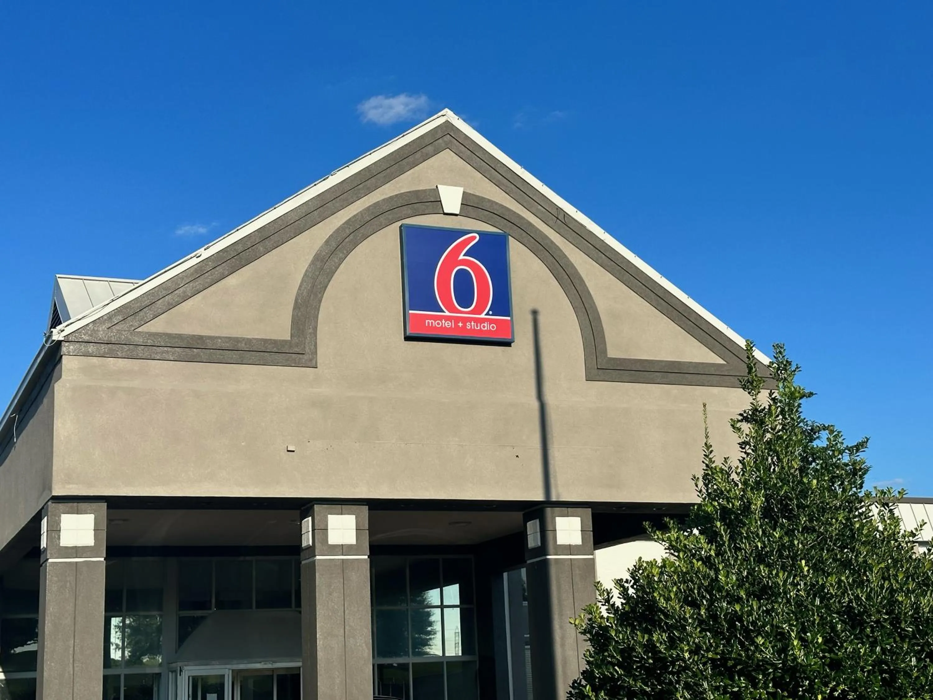 Property logo or sign in Motel 6 Rock Hill SC
