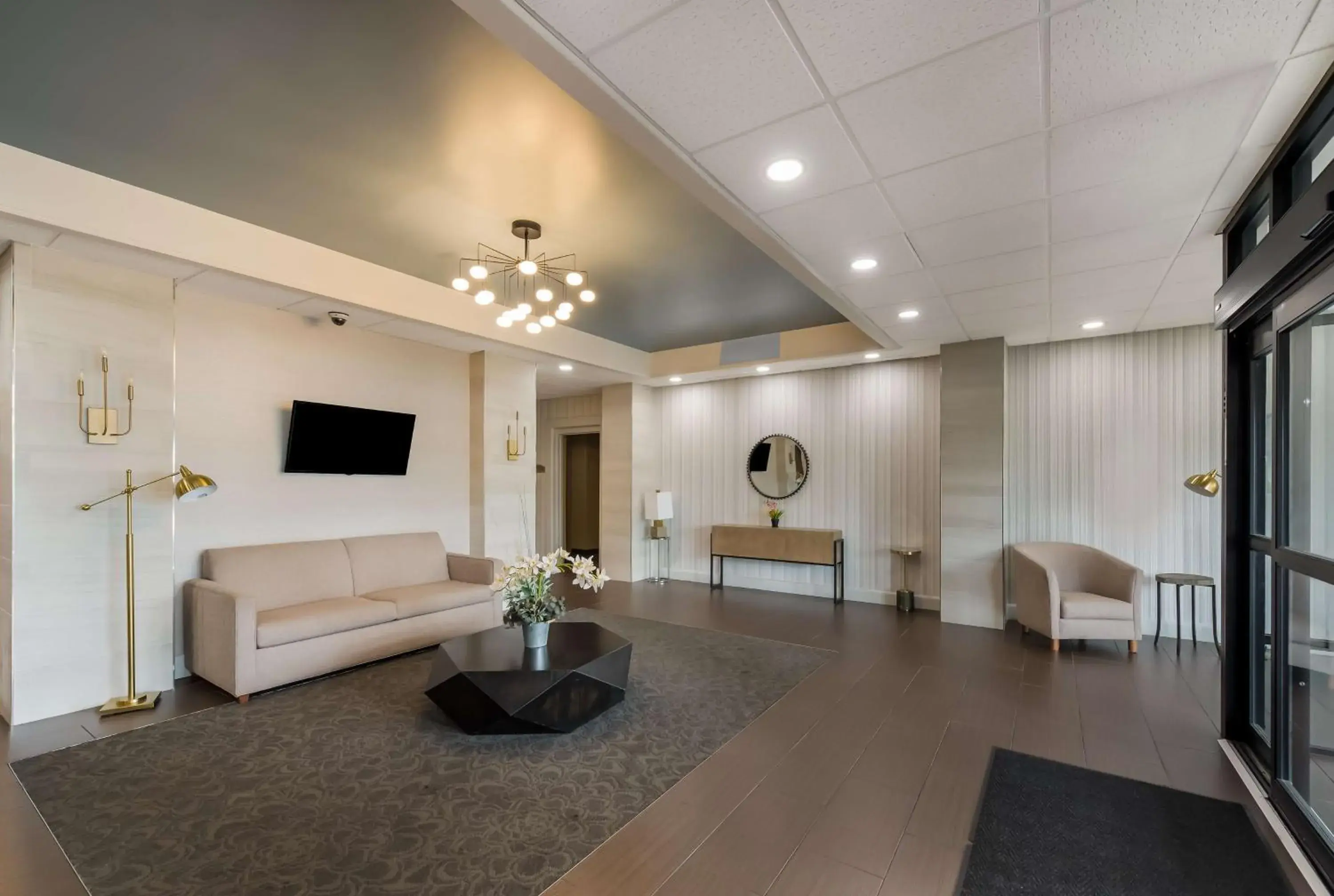 Lobby or reception in Best Western Executive Hotel New Haven-West Haven Lobby or reception in Best Western Executive Hotel New Haven-West Haven