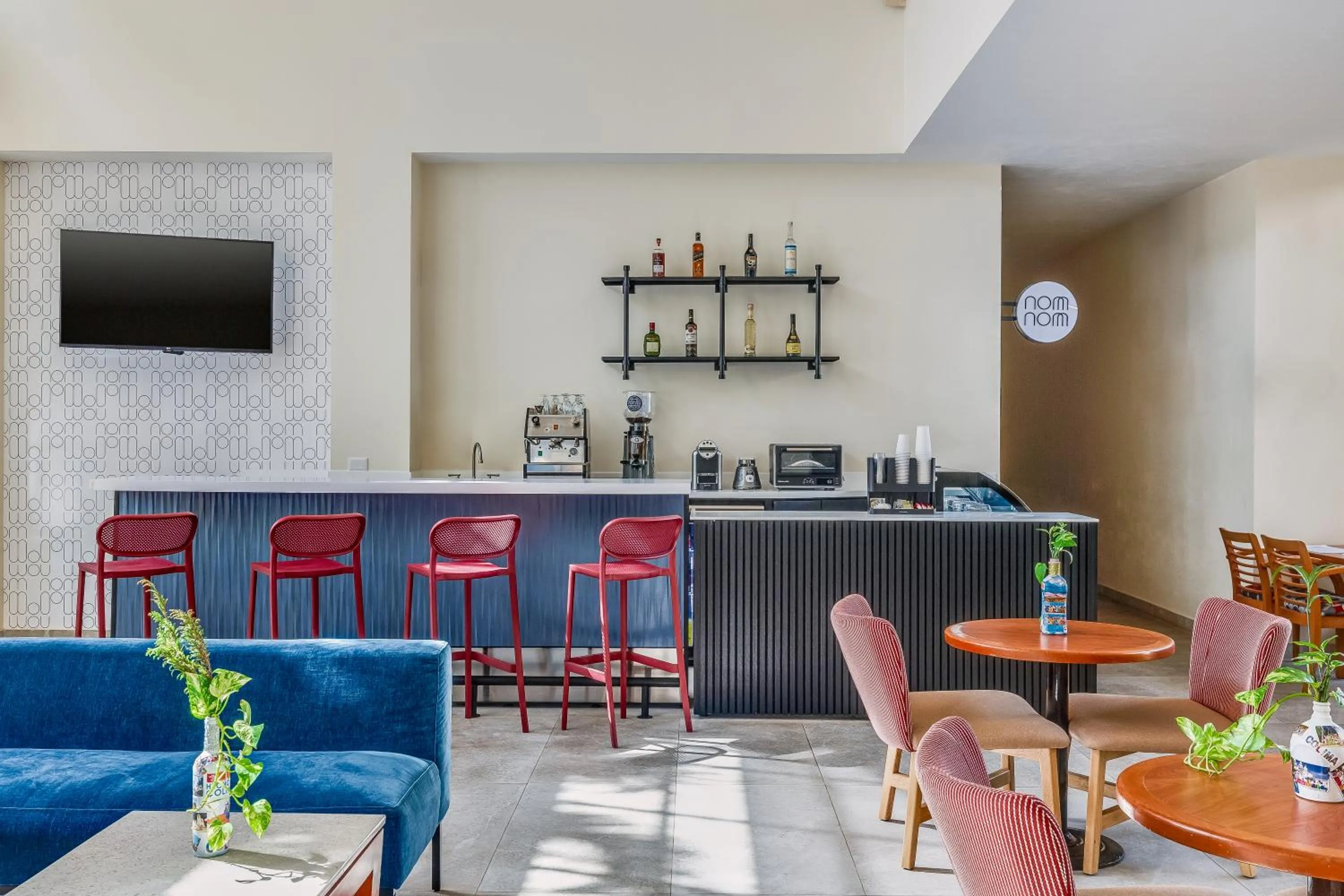 Lounge or bar in Fiesta Inn Colima