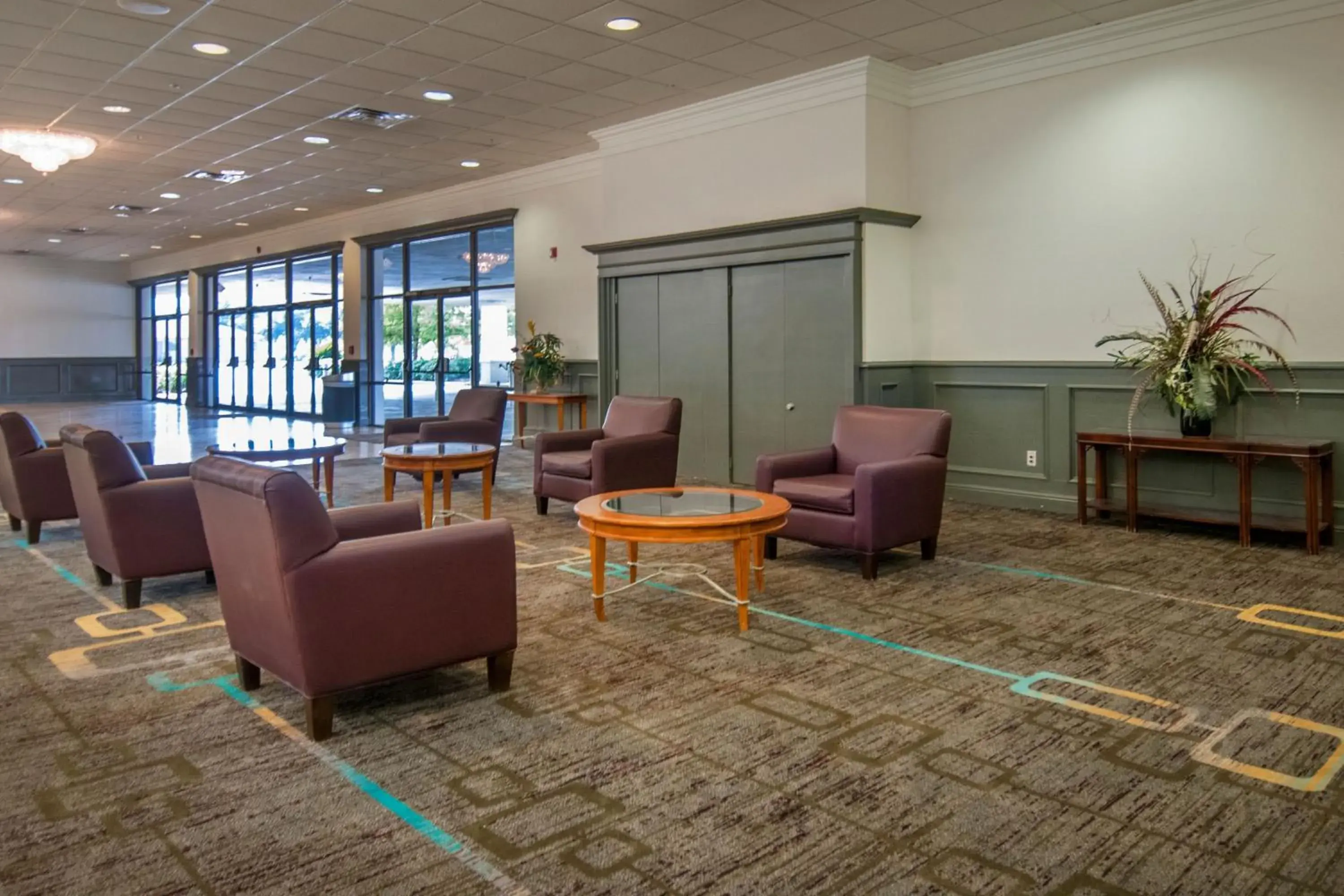 Lobby or reception in Avalon Hotel & Suites Alexandria Lobby or reception in Avalon Hotel & Suites Alexandria