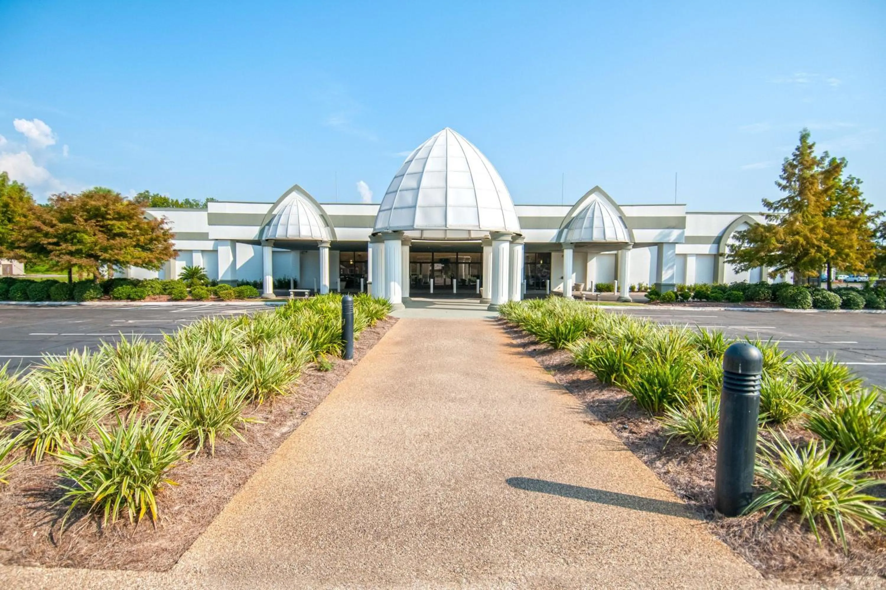 Meeting/conference room in Avalon Hotel & Suites Alexandria
