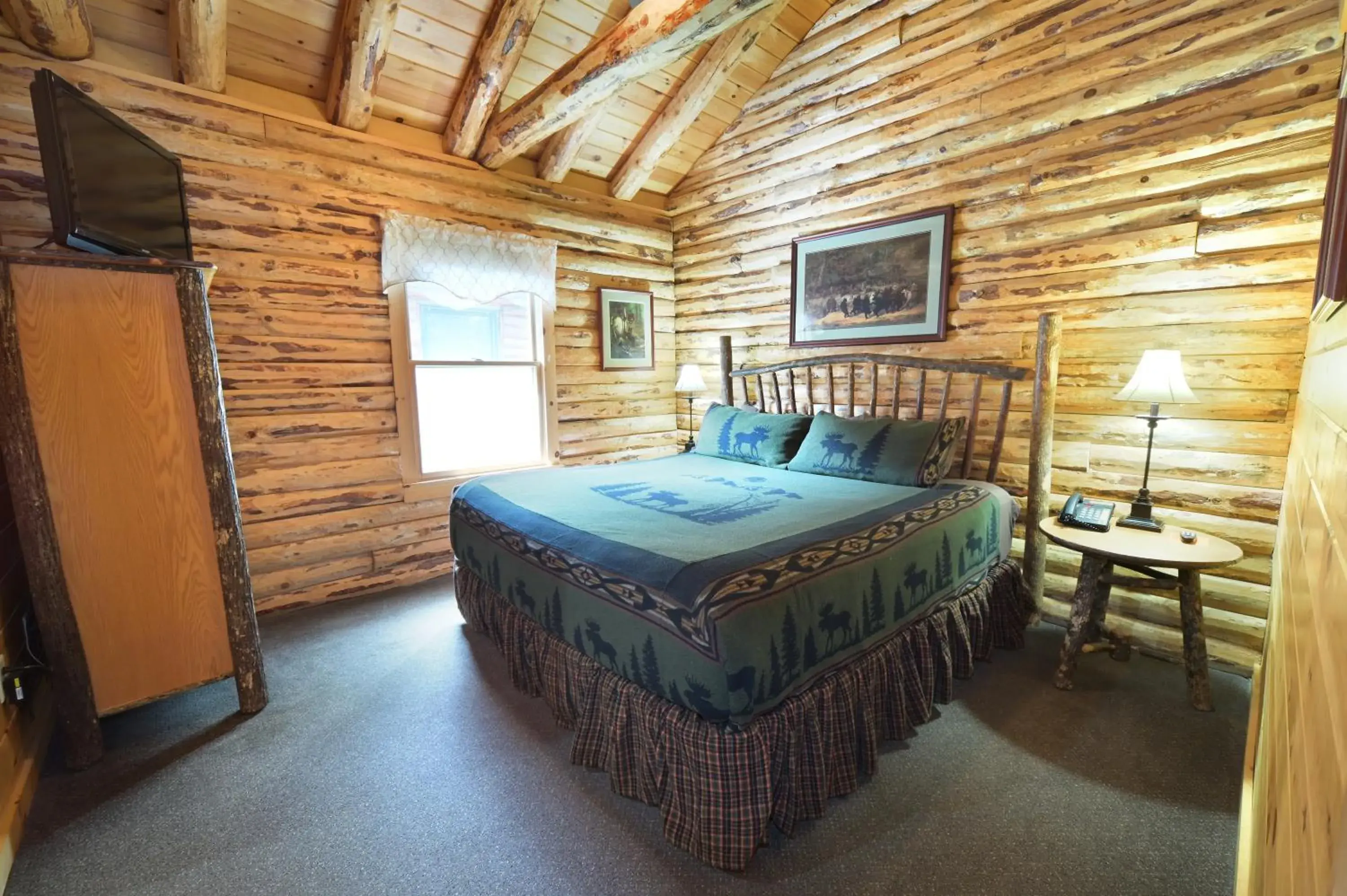 Bedroom, Bed in The Lodges at Cresthaven Bedroom, Bed in The Lodges at Cresthaven