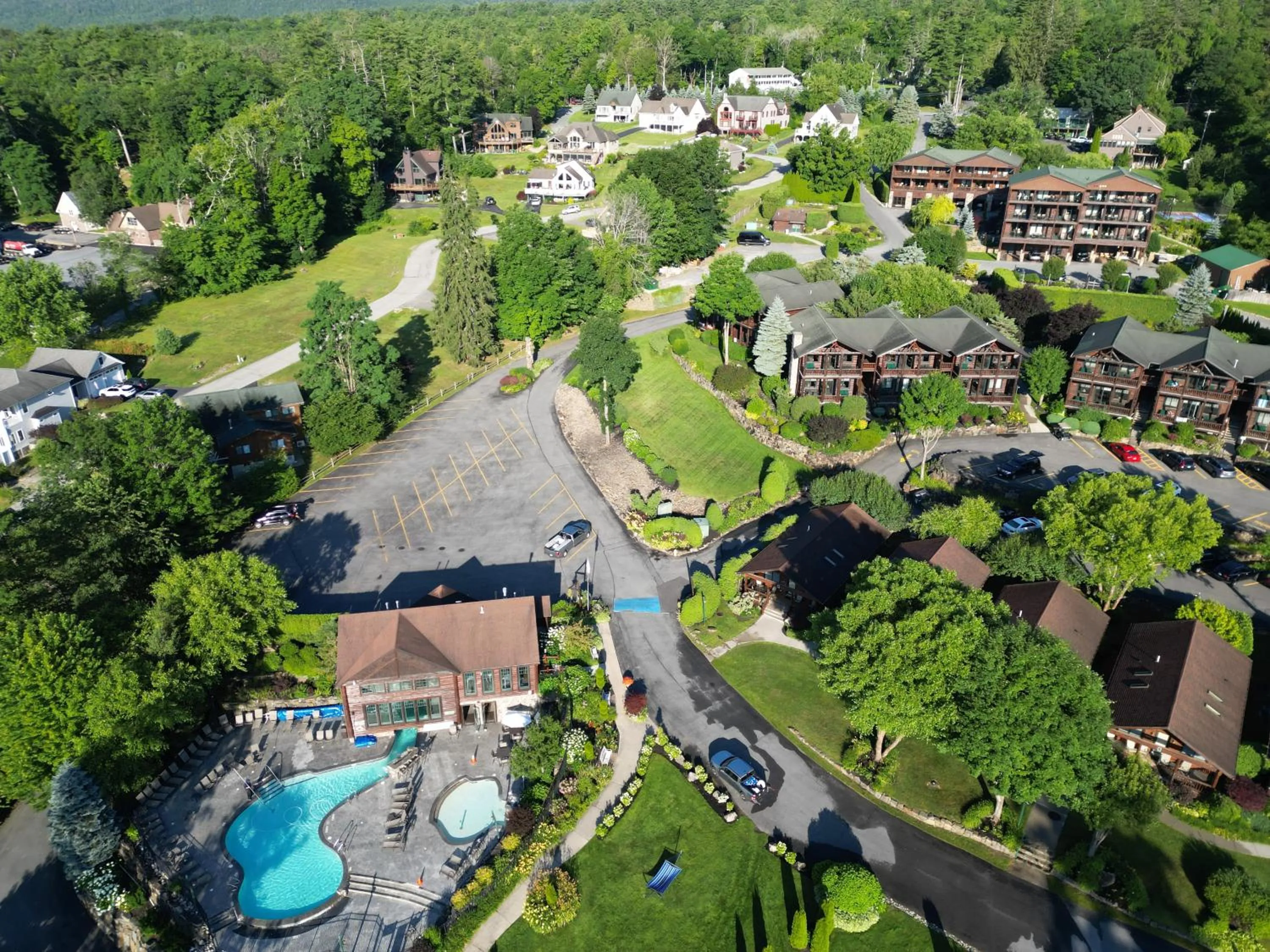 Property building in The Lodges at Cresthaven