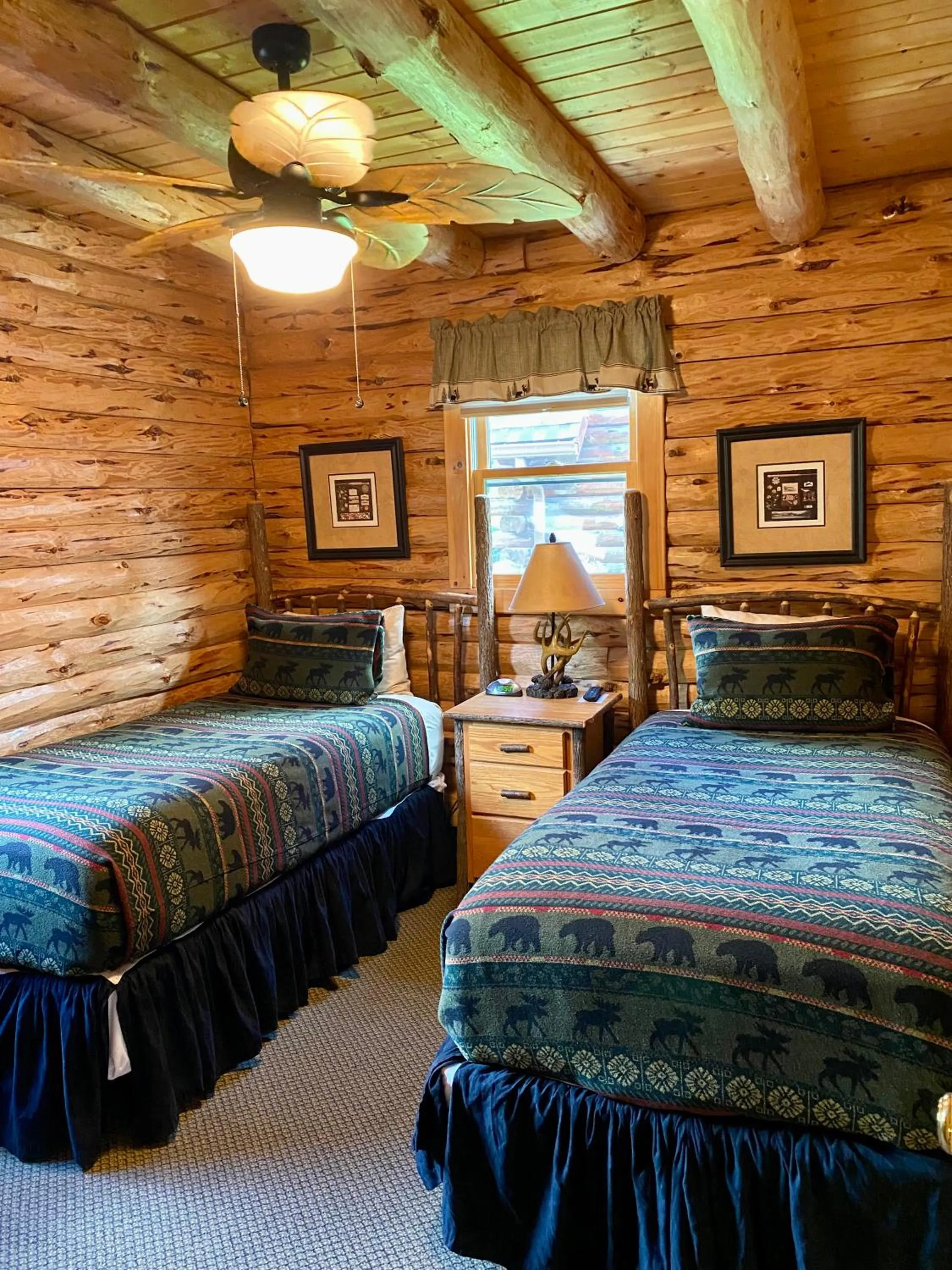 Bed in The Lodges at Cresthaven