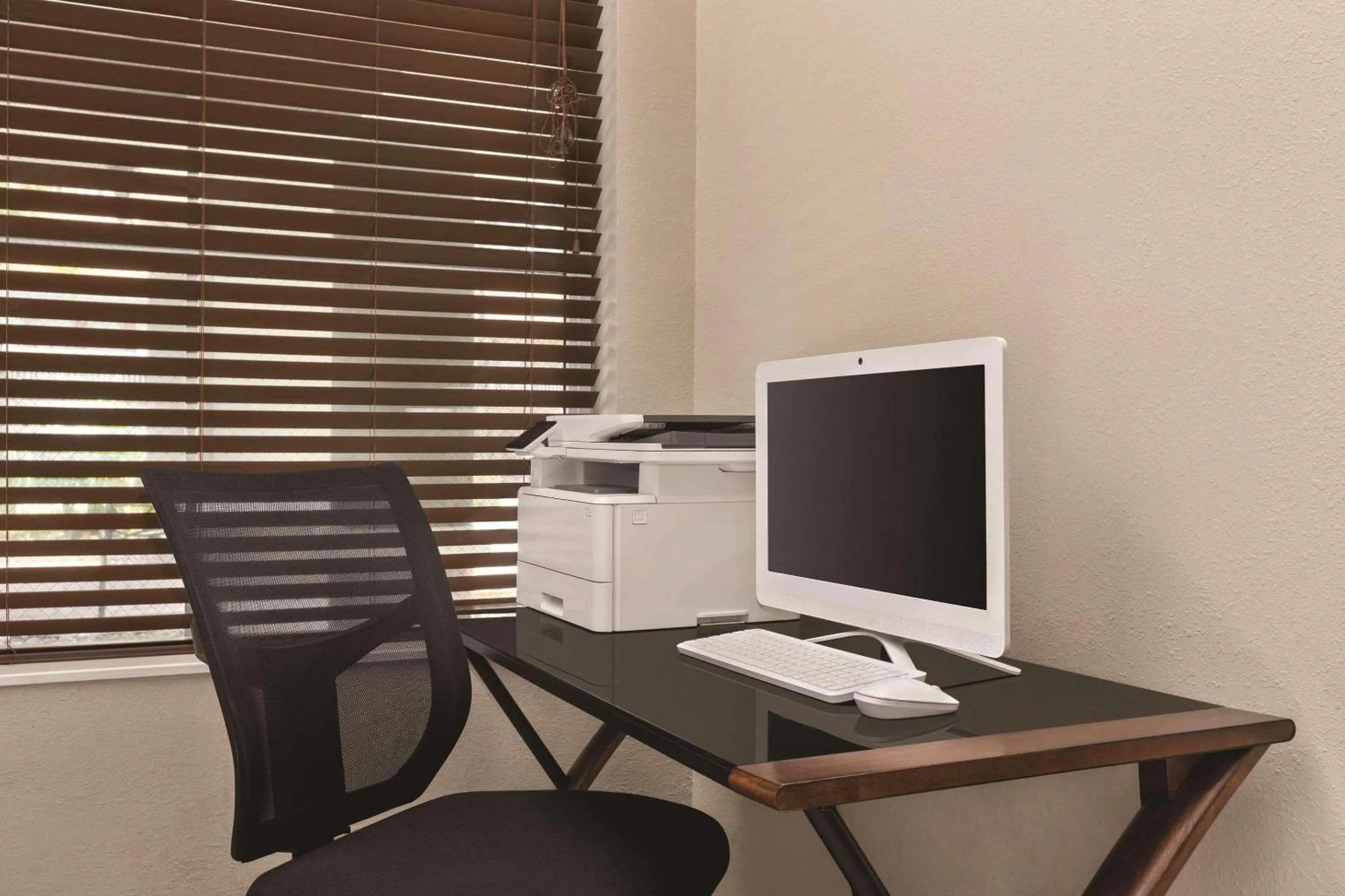 Business facilities in Country Inn & Suites by Radisson, Beaufort West, SC