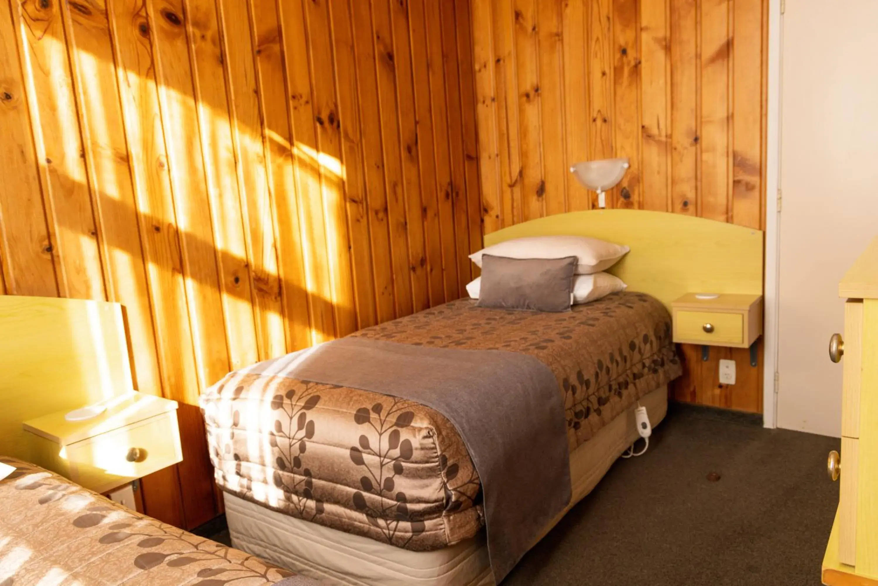 Bed in Apostles View Motel Bed in Apostles View Motel