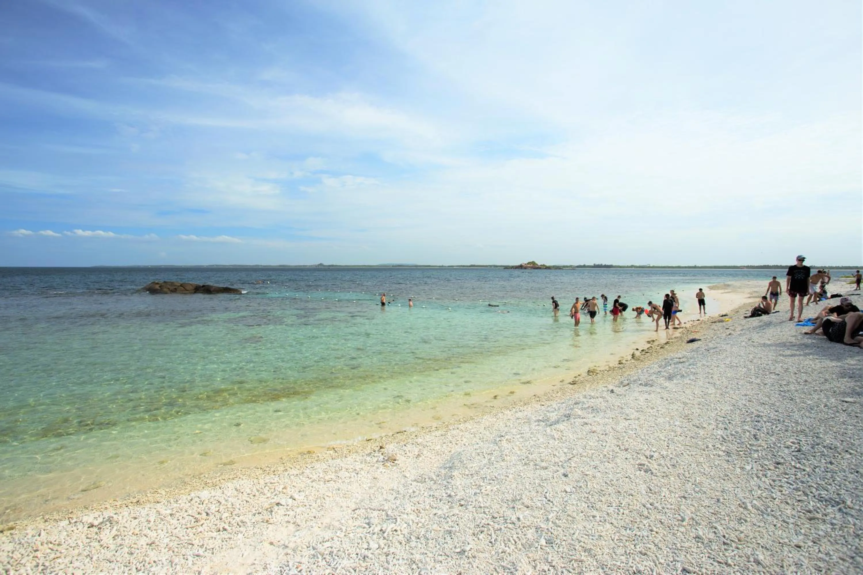 Snorkeling in Nilaveli Beach Hotel