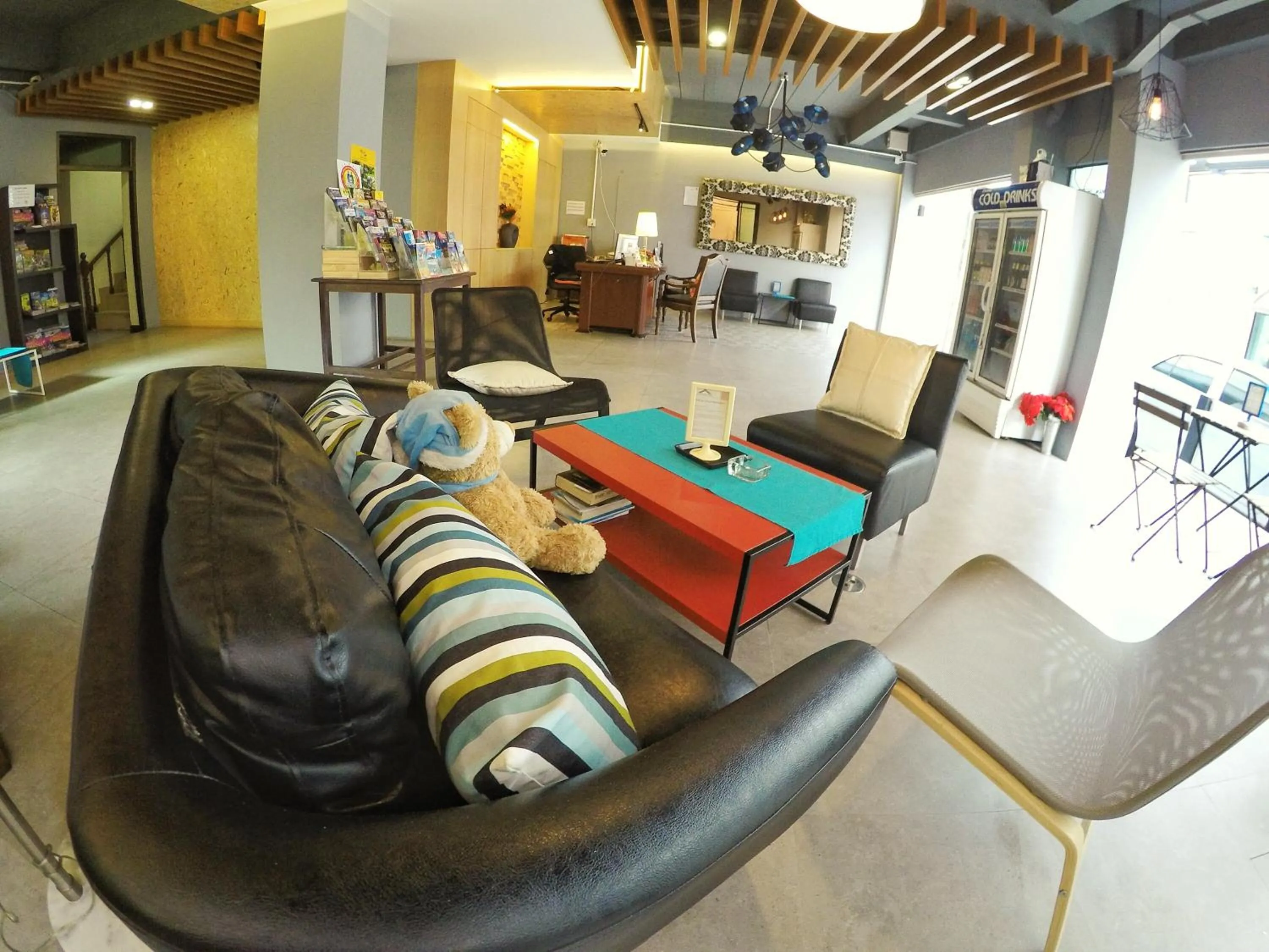 Lobby or reception in Sea Front Home Hotel - Patong Beach