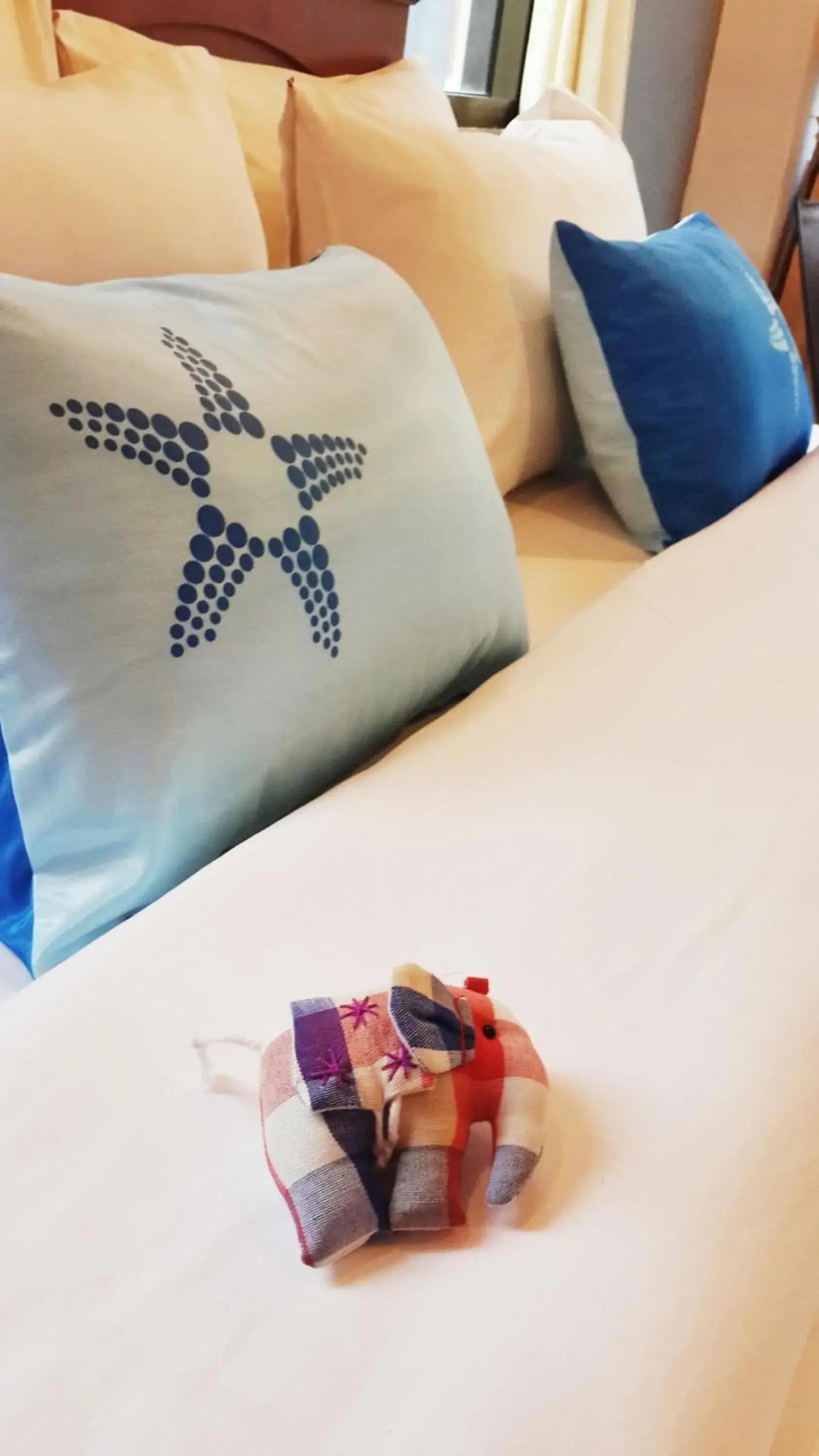 Bed in Sea Front Home Hotel - Patong Beach Bed in Sea Front Home Hotel - Patong Beach