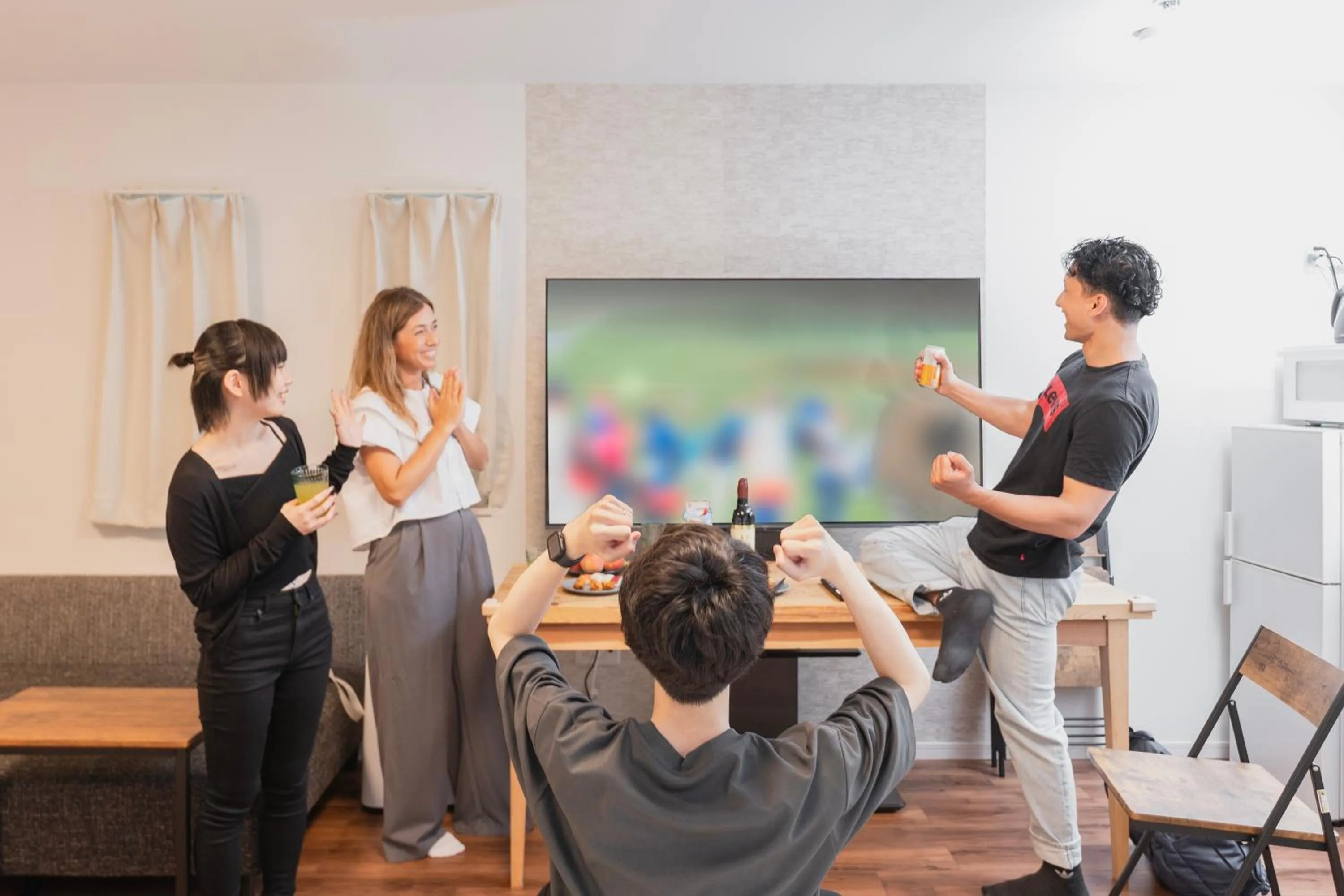 People in e-stay namba