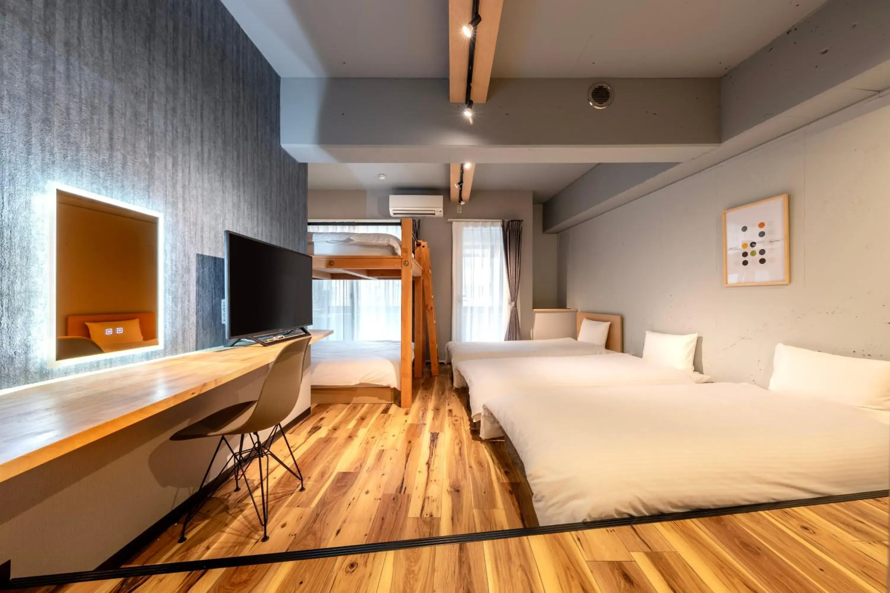 Bed in e-stay namba Bed in e-stay namba