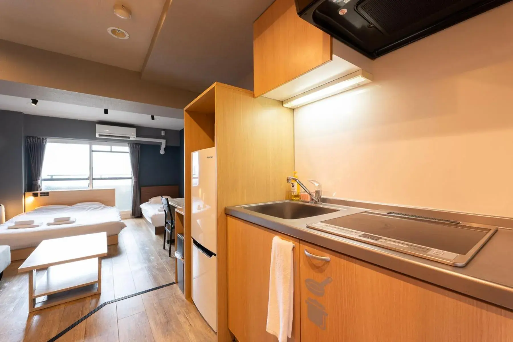 Bed in e-stay namba Bed in e-stay namba