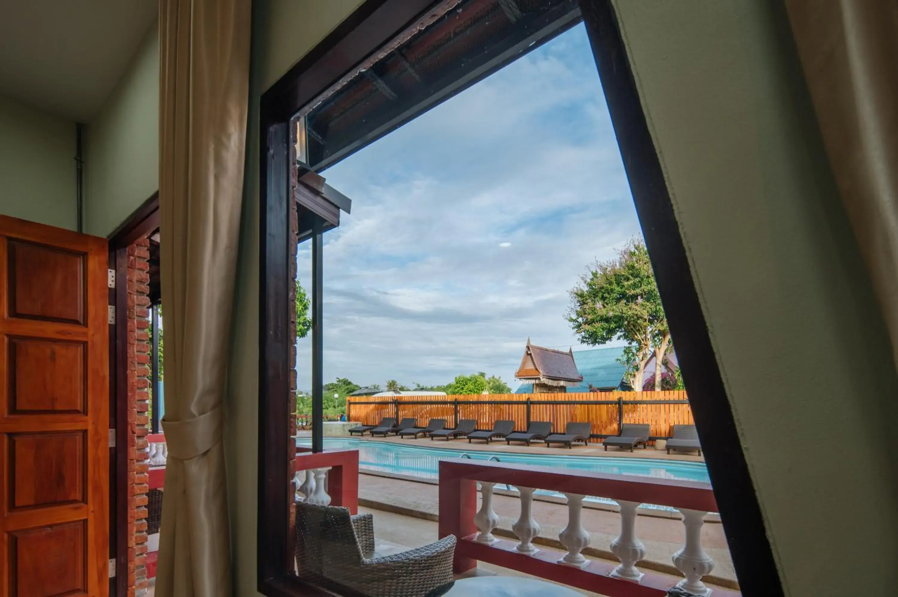 Property building in Pongphen Guesthouse - SHA Plus Certified Property building in Pongphen Guesthouse - SHA Plus Certified