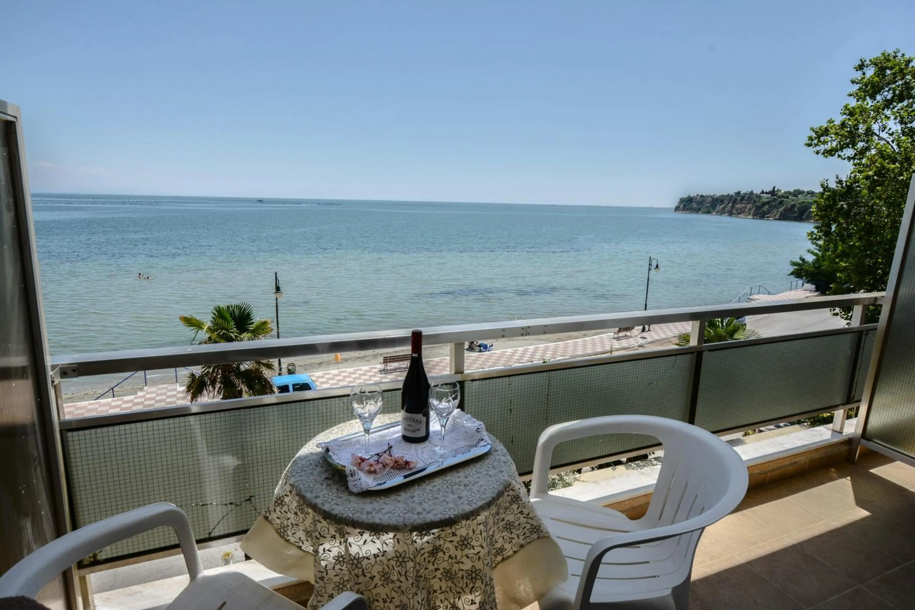 Spring in Hotel Achillion