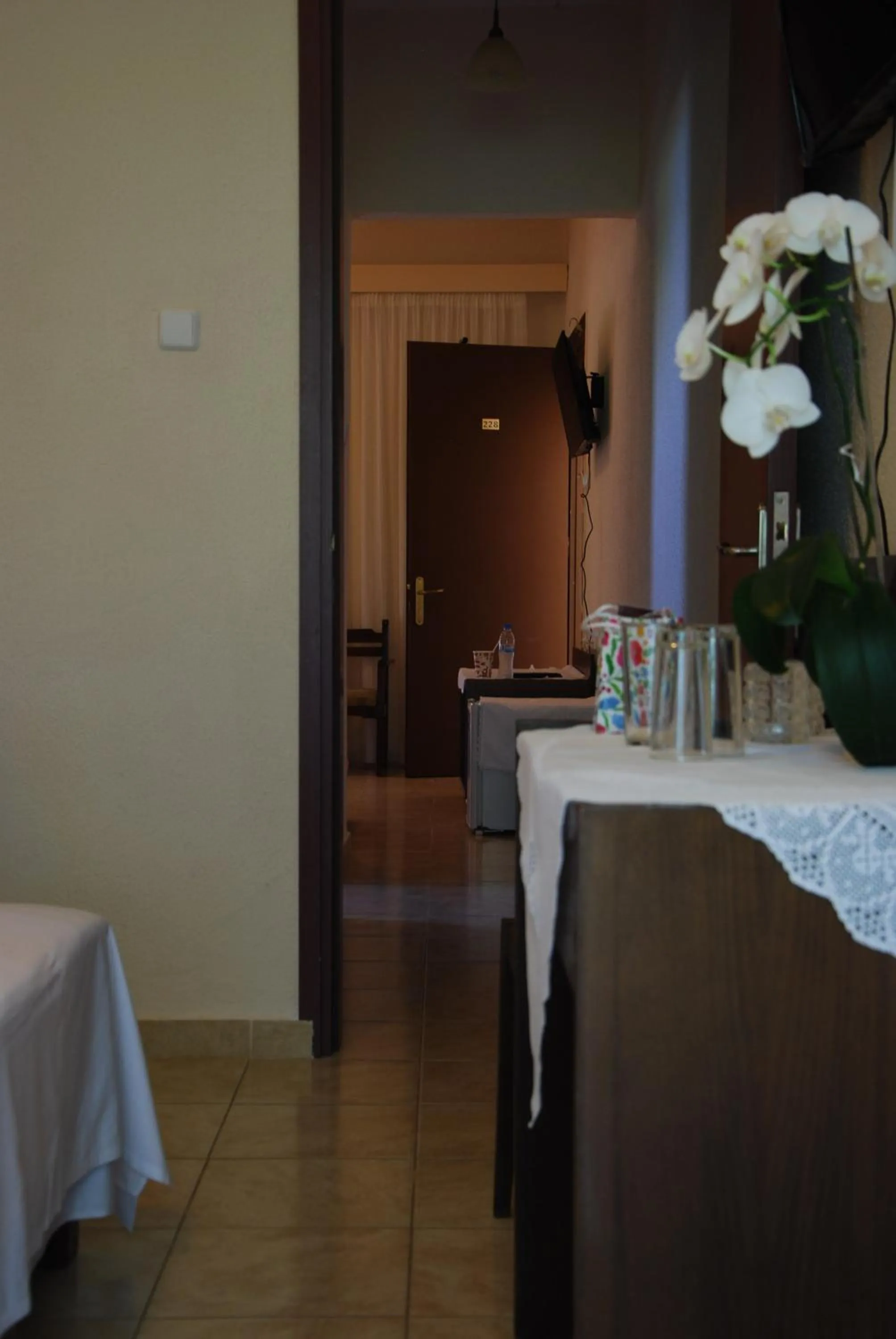 Photo of the whole room in Hotel Achillion