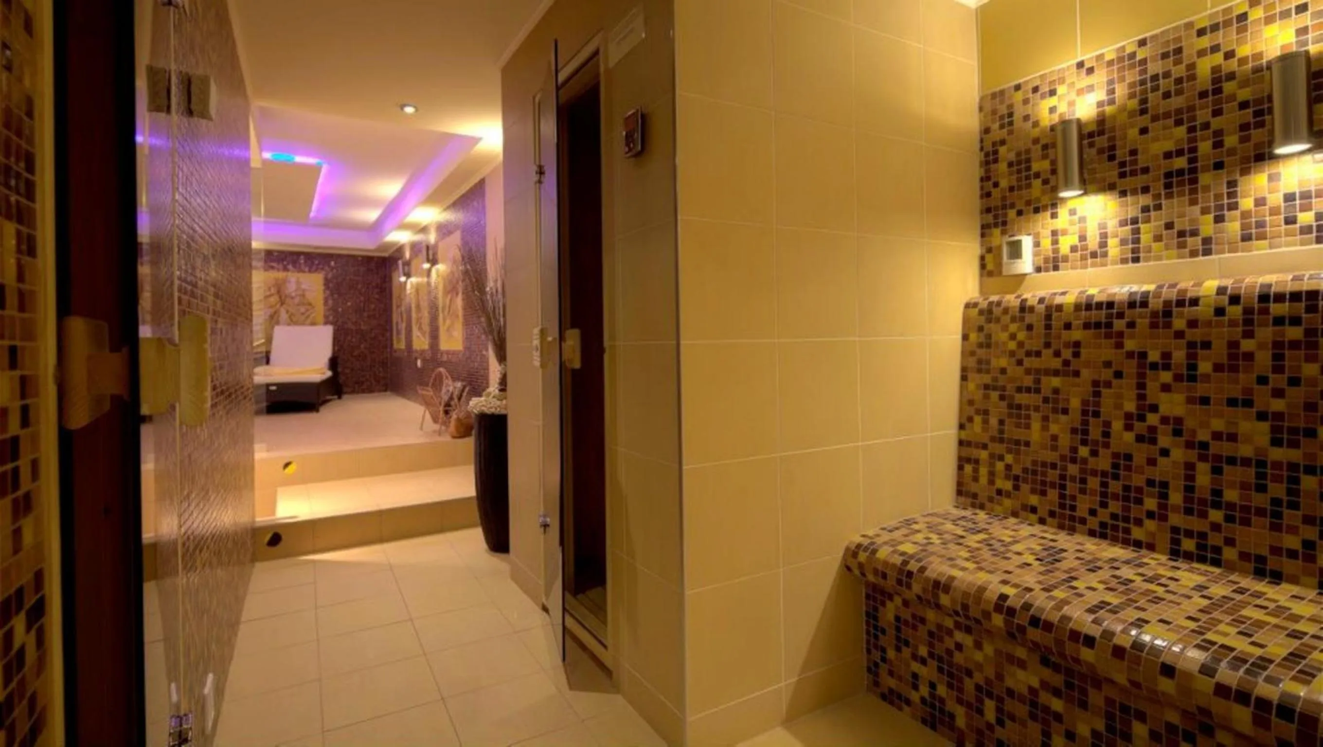 Spa and wellness centre/facilities, Bed in Boutique Hotel Hviezdoslav