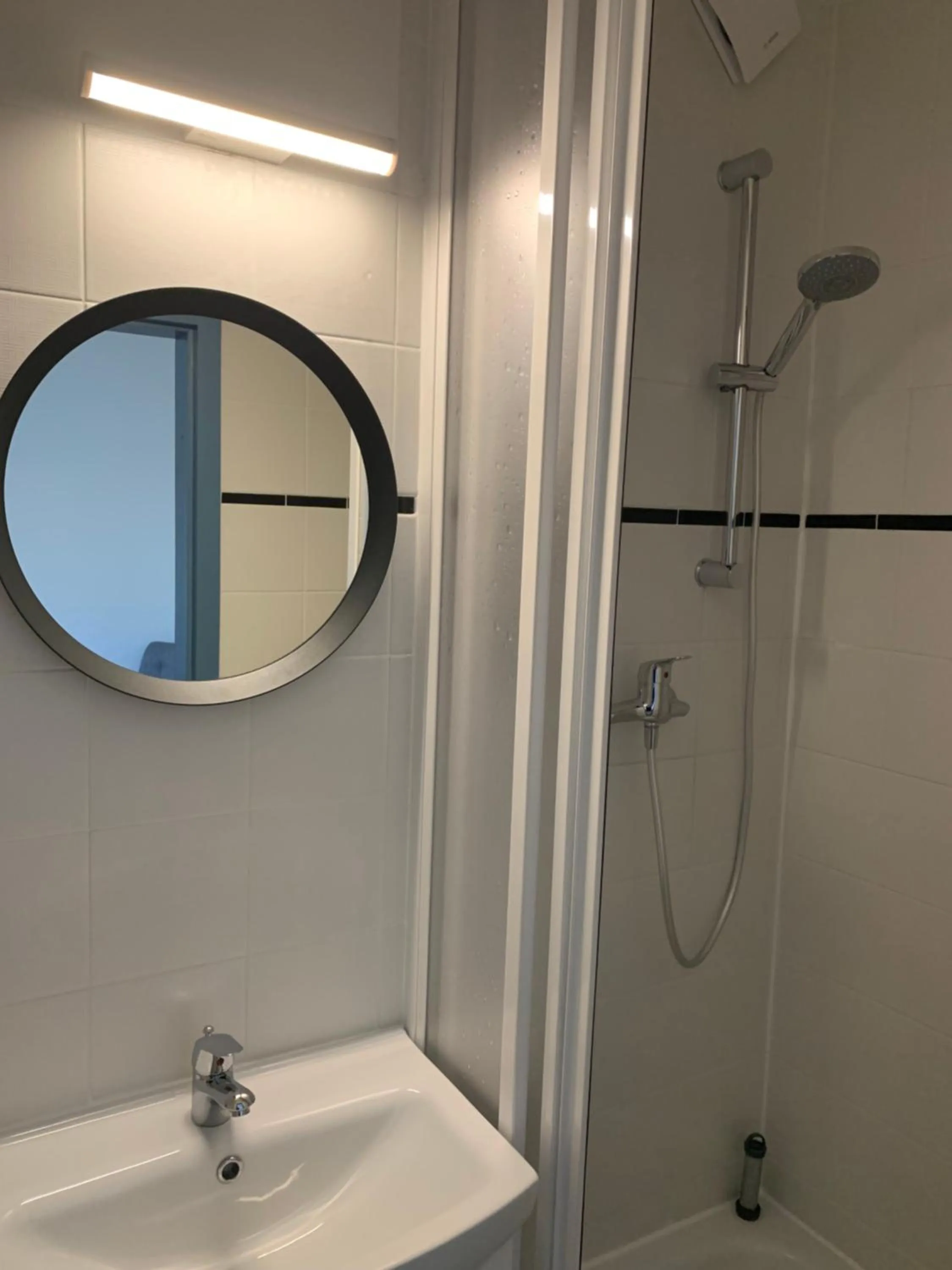 Shower in Landhotel Cafe Prälank