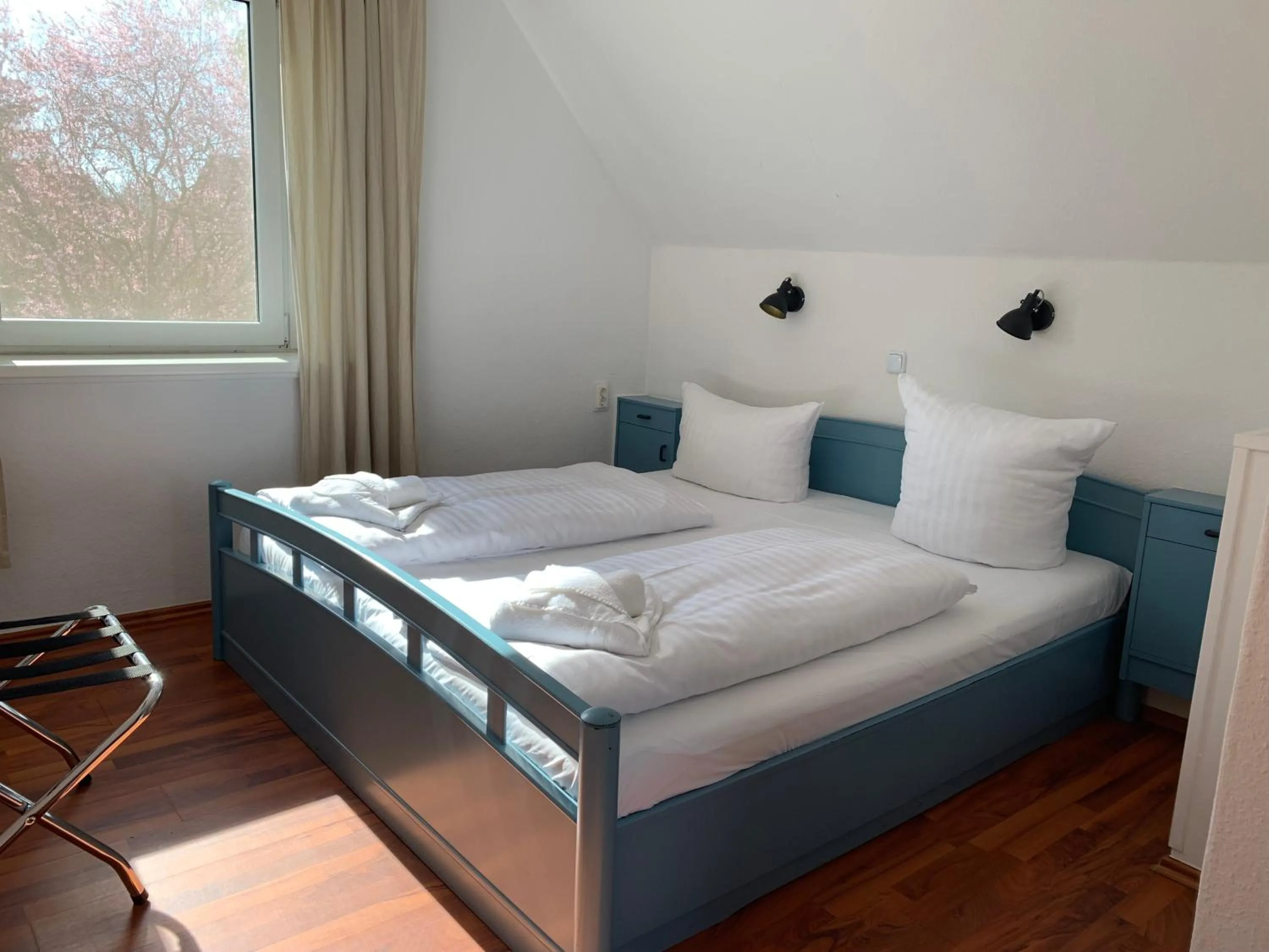 Bedroom, Bed in Landhotel Cafe Prälank