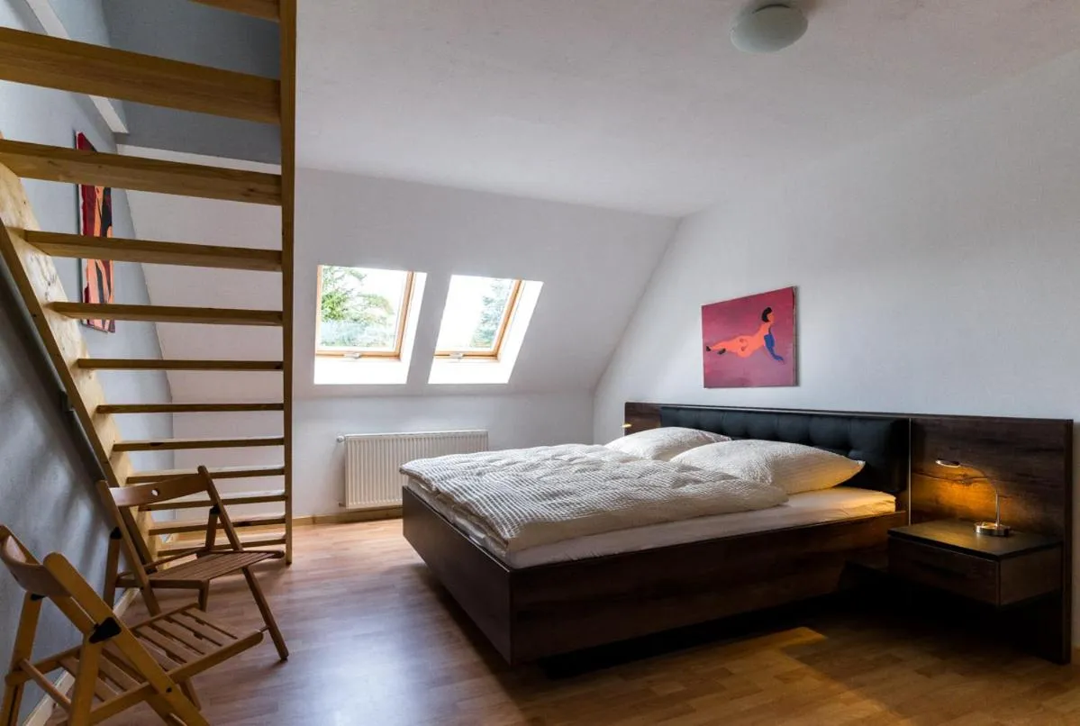 Bedroom, Bed in Landhotel Cafe Prälank