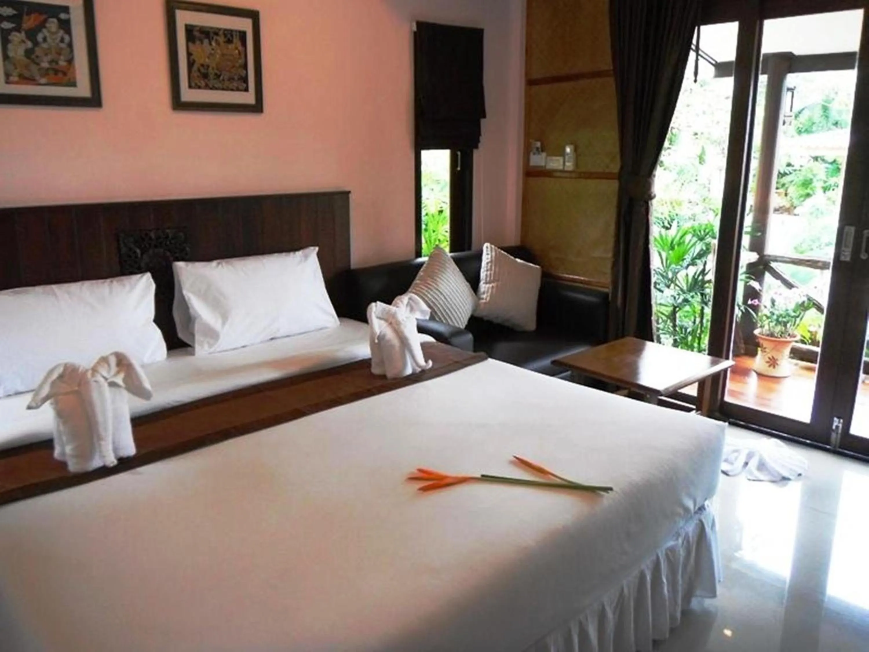 Bed in Seabreeze Hotel Kohchang