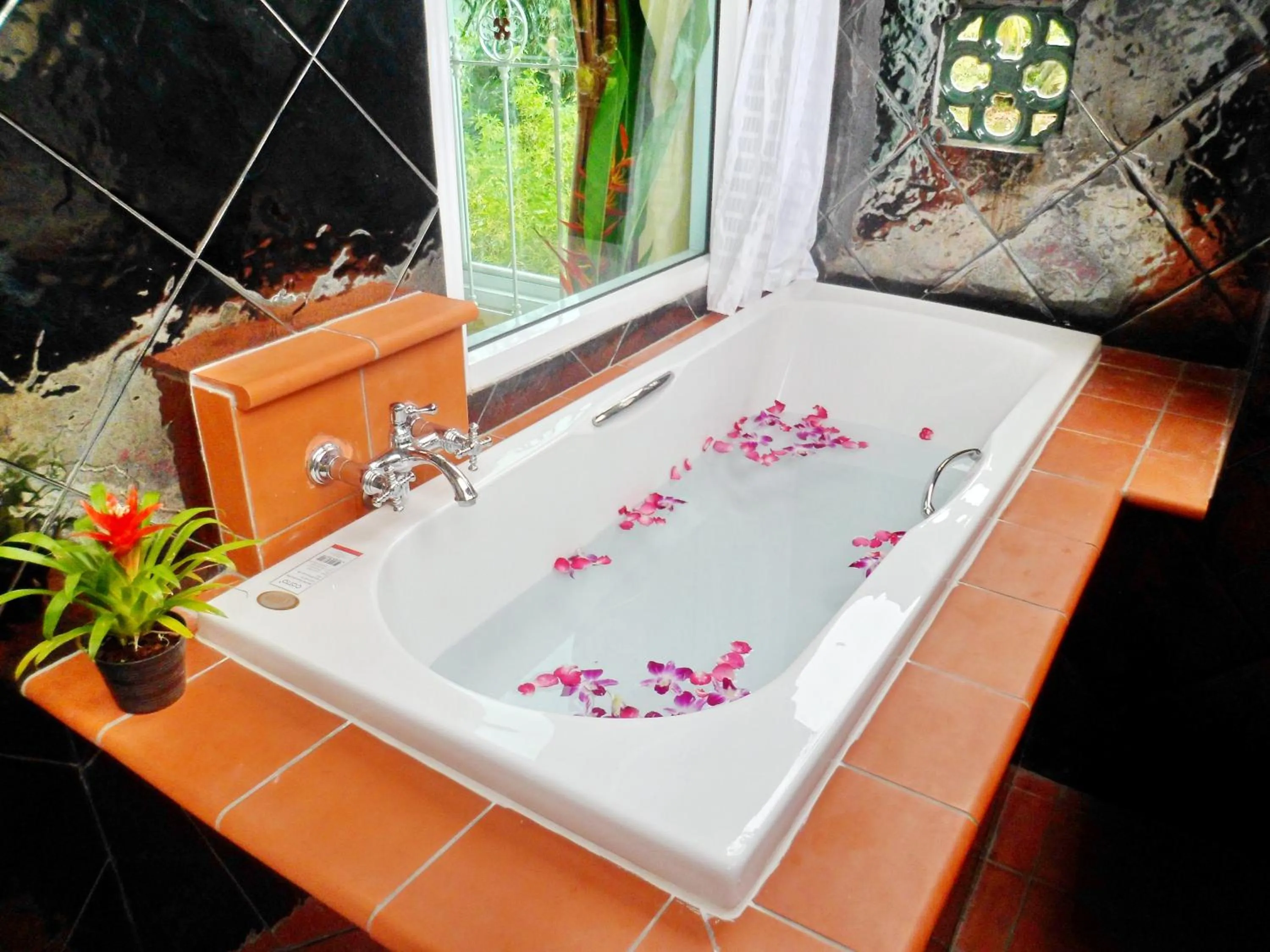 Bathroom in Khaolak Boutique Hertitage