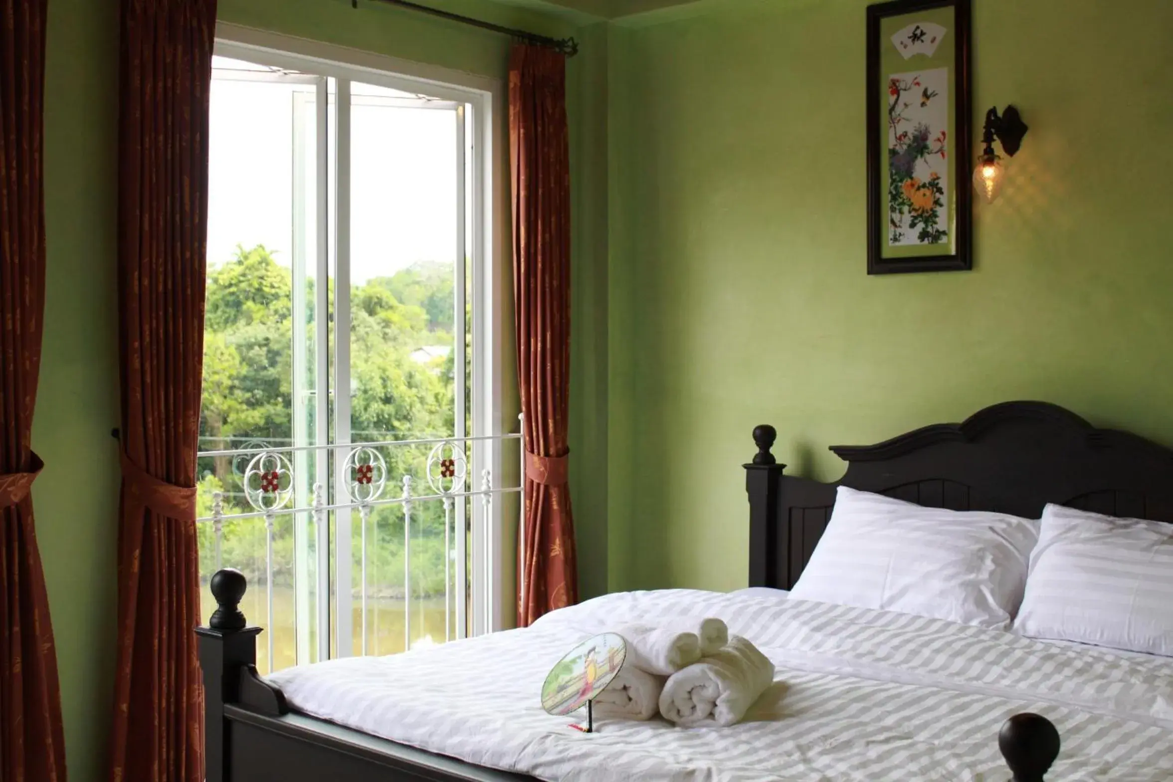 Photo of the whole room, Bed in Khaolak Boutique Hertitage Photo of the whole room, Bed in Khaolak Boutique Hertitage