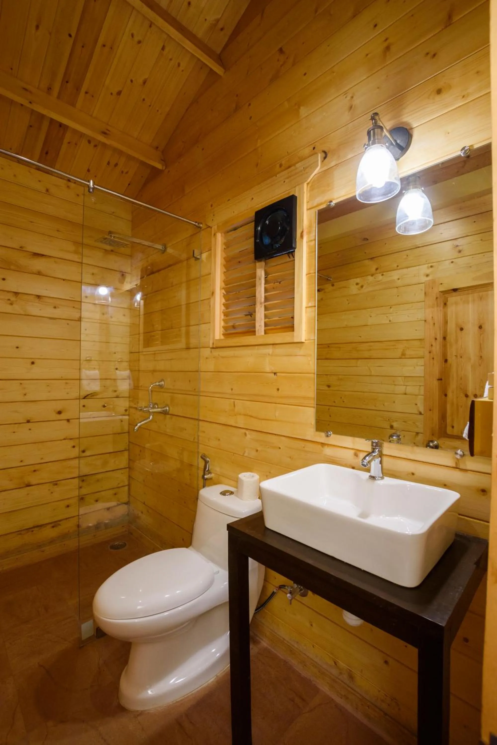 Bathroom in Stone Wood Resort, Mandrem