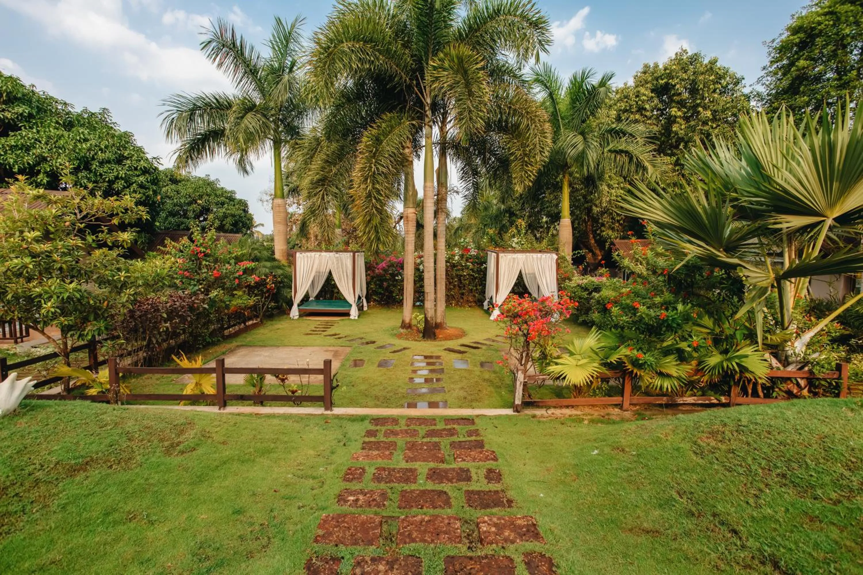 Garden in Stone Wood Resort, Mandrem