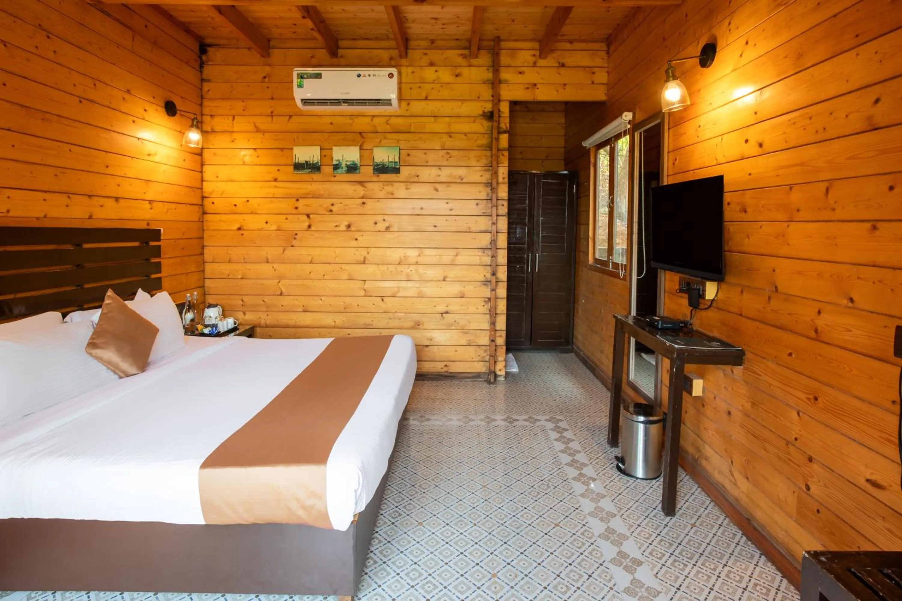 Bed in Stone Wood Resort, Mandrem