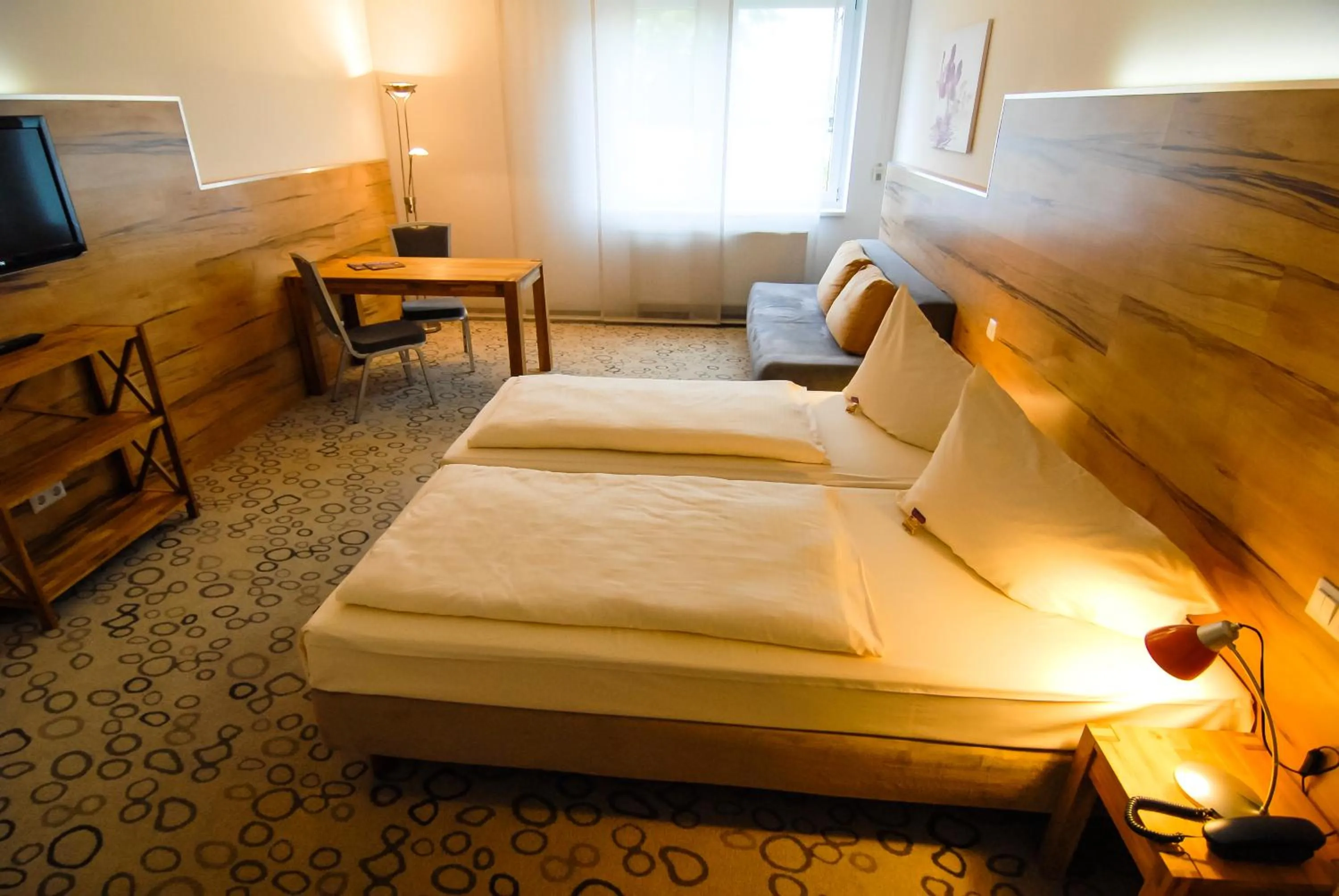 TV and multimedia, Bed in Petul Apart Hotel Am Ruhrbogen