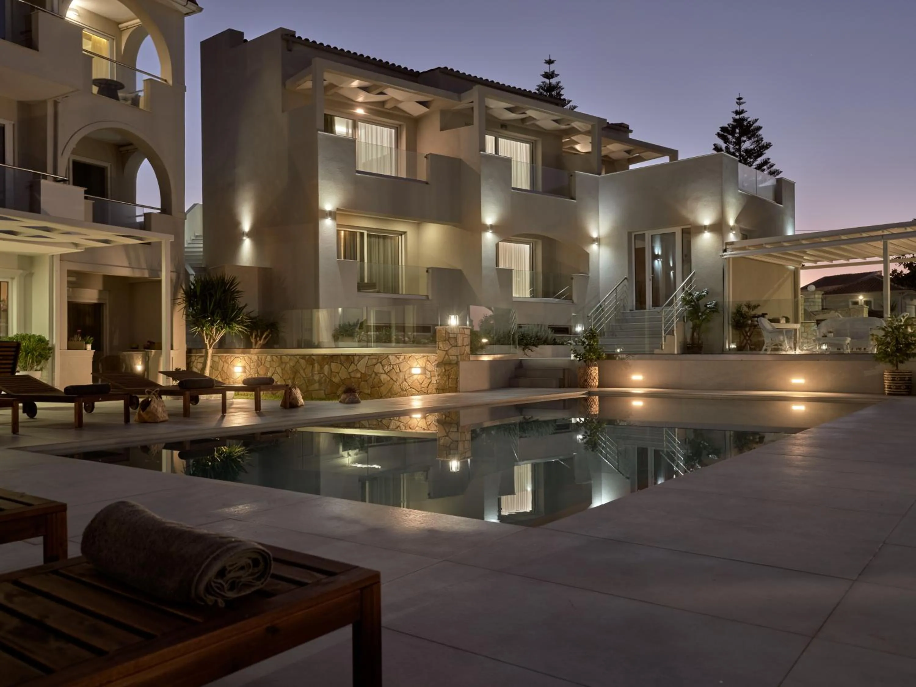 Stefania Apartments