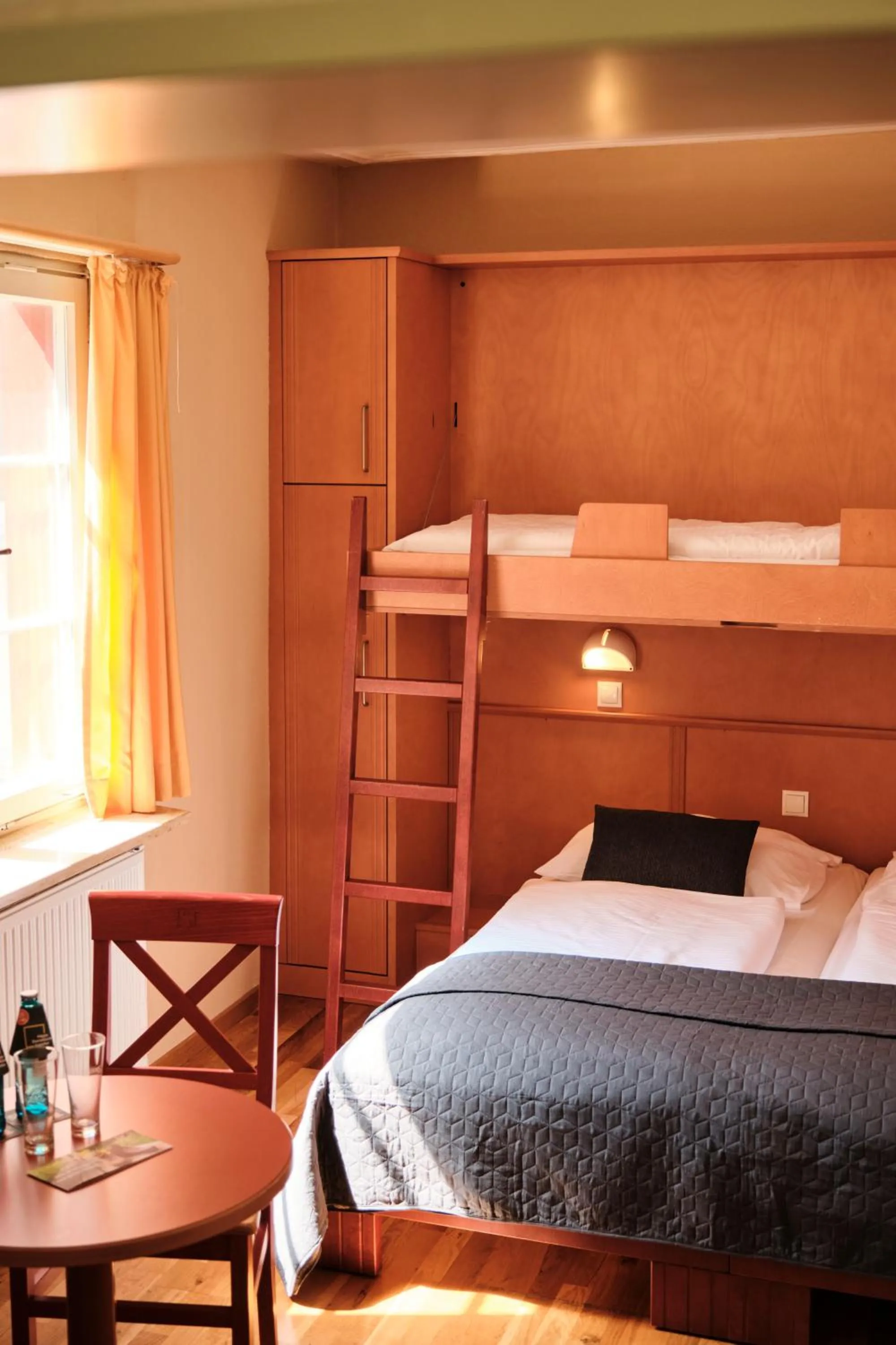 Bed in JUFA Hotel Meersburg am Bodensee