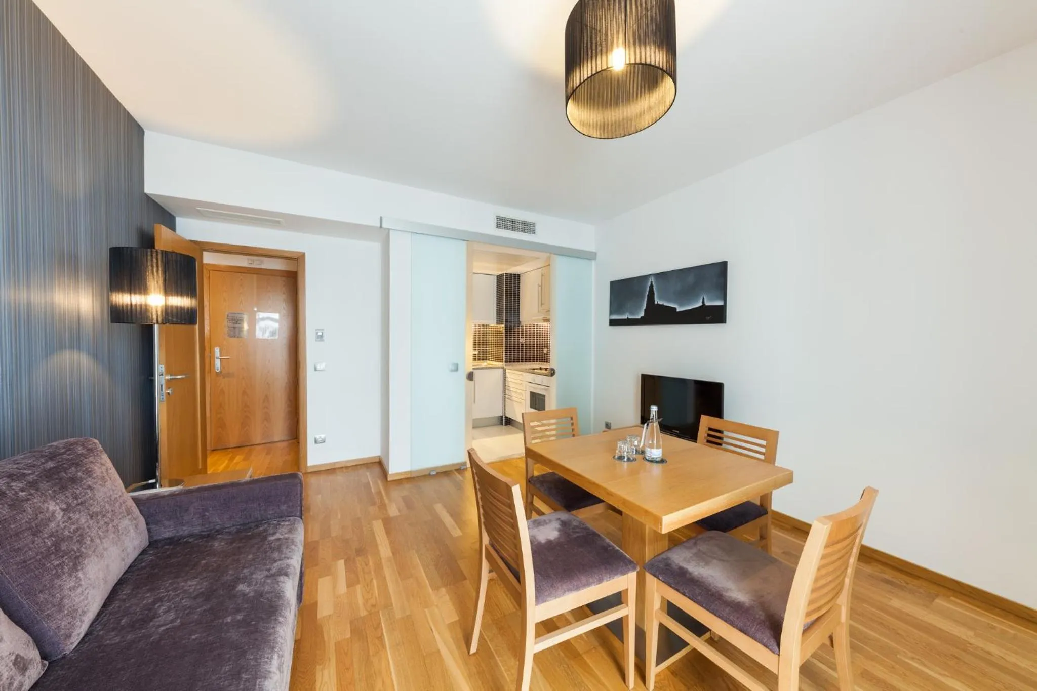 TV and multimedia in Lux Fatima Park - Hotel, Suites & Residence