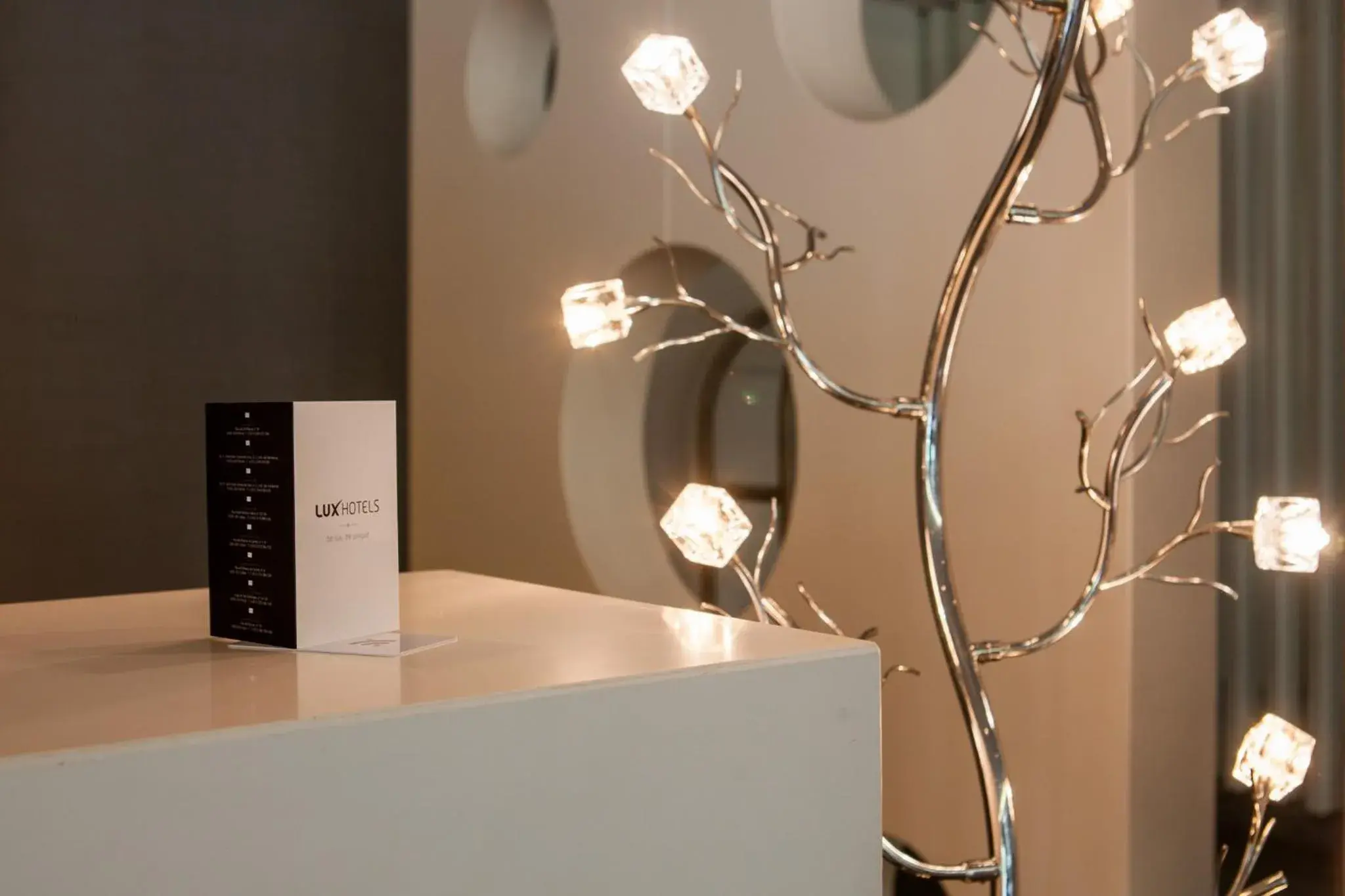 Lobby or reception in Lux Fatima Park - Hotel, Suites & Residence Lobby or reception in Lux Fatima Park - Hotel, Suites & Residence