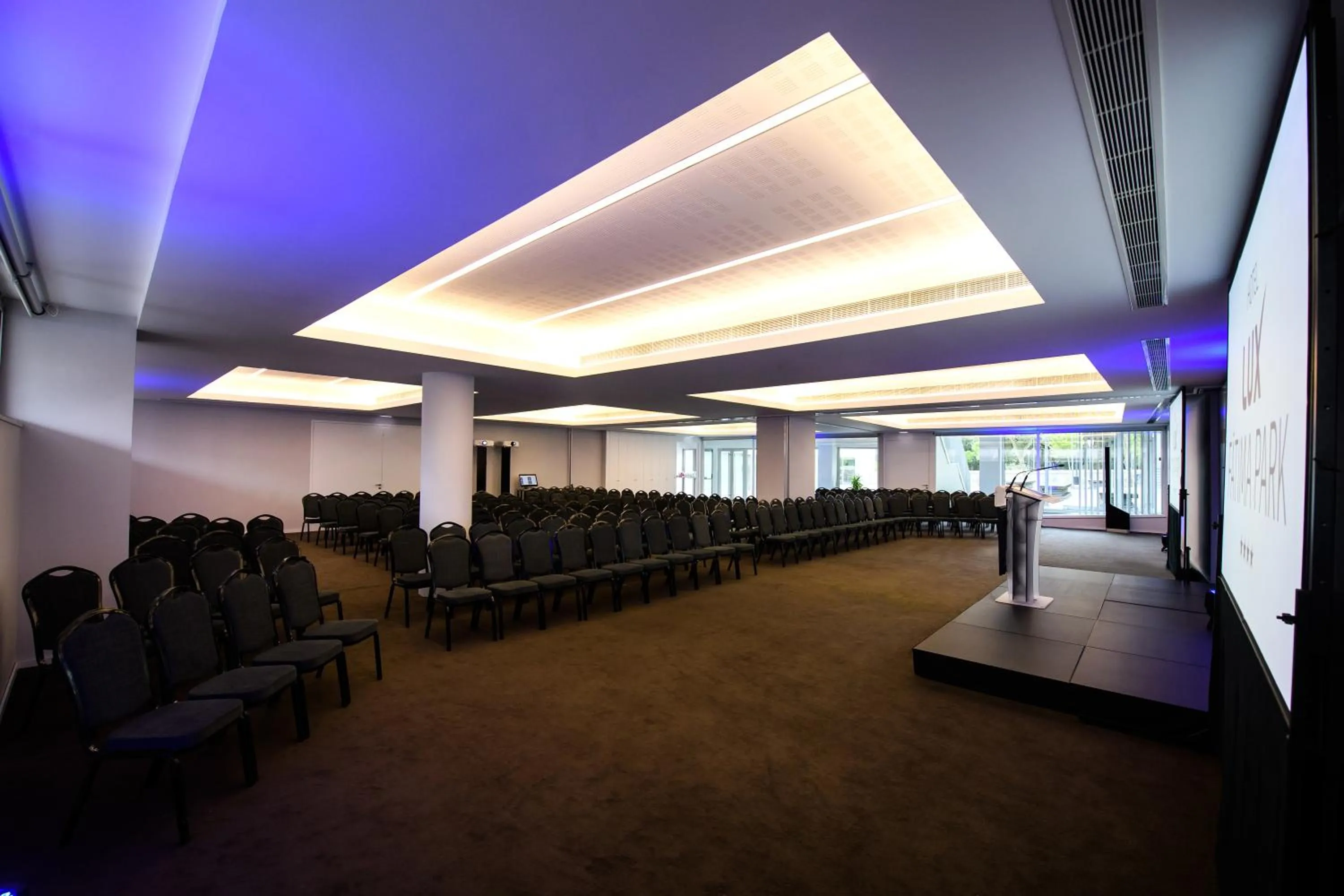 Business facilities in Lux Fatima Park - Hotel, Suites & Residence