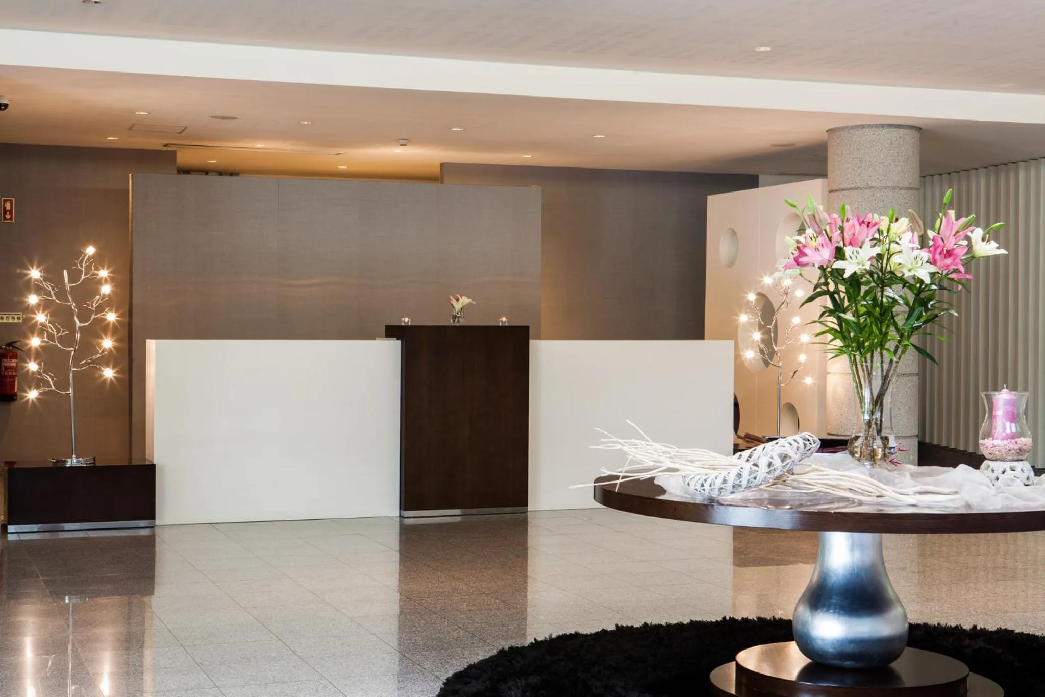 Lobby or reception in Lux Fatima Park - Hotel, Suites & Residence