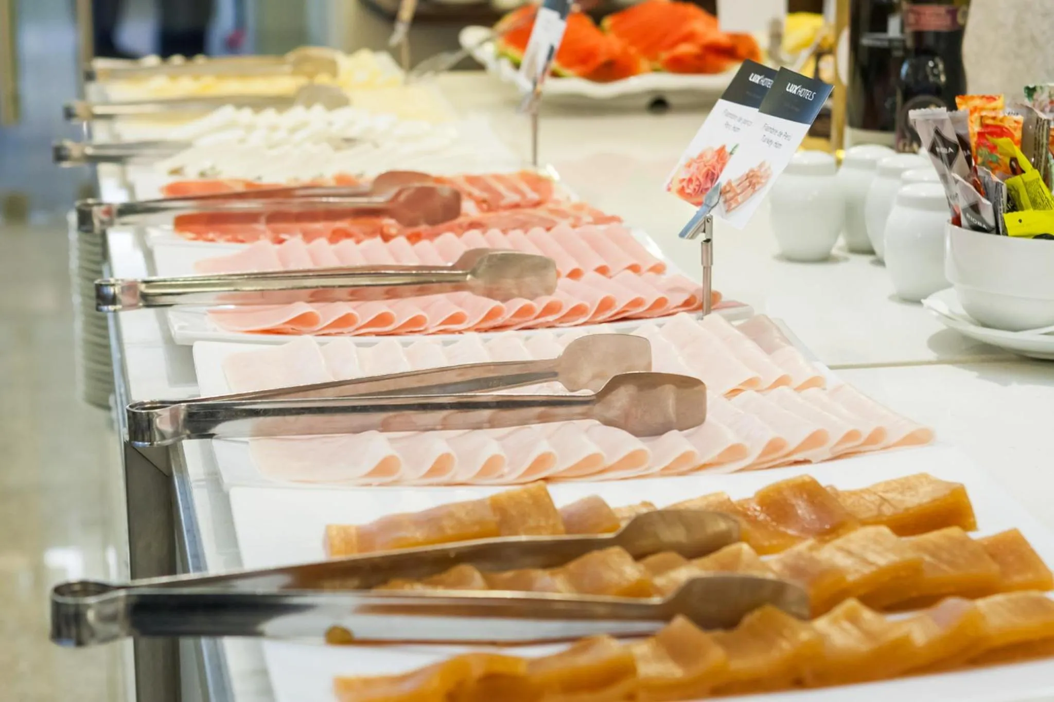 Restaurant/places to eat in Lux Fatima Park - Hotel, Suites & Residence