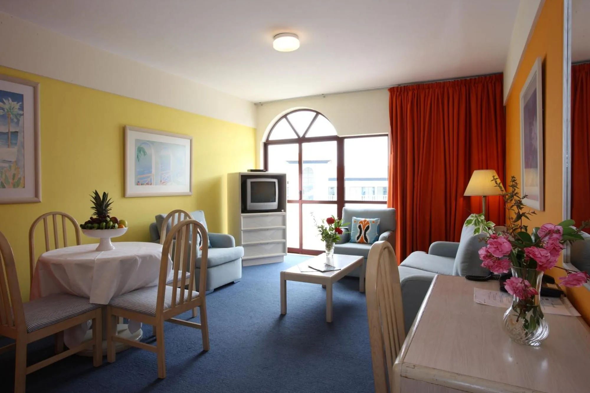 Living room in Canico Bay Apartments