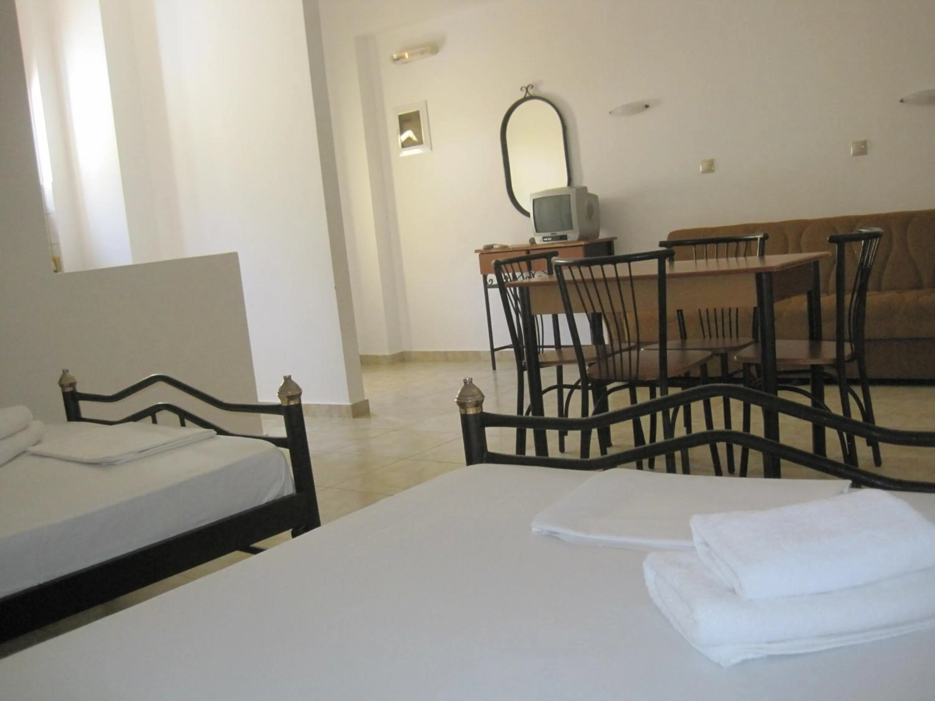 Photo of the whole room, Bed in Sfinias Apartments