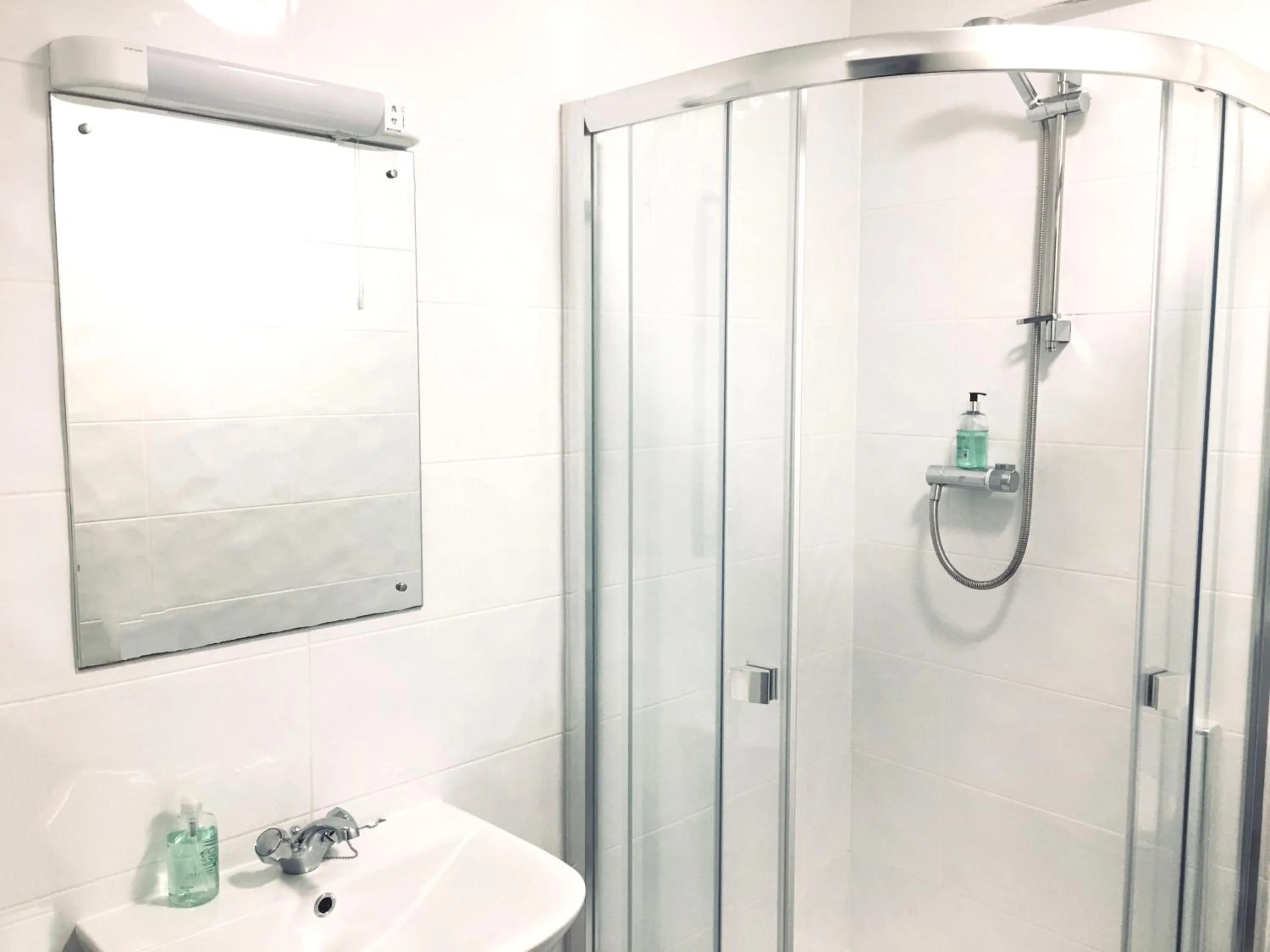 Shower in The Mercury