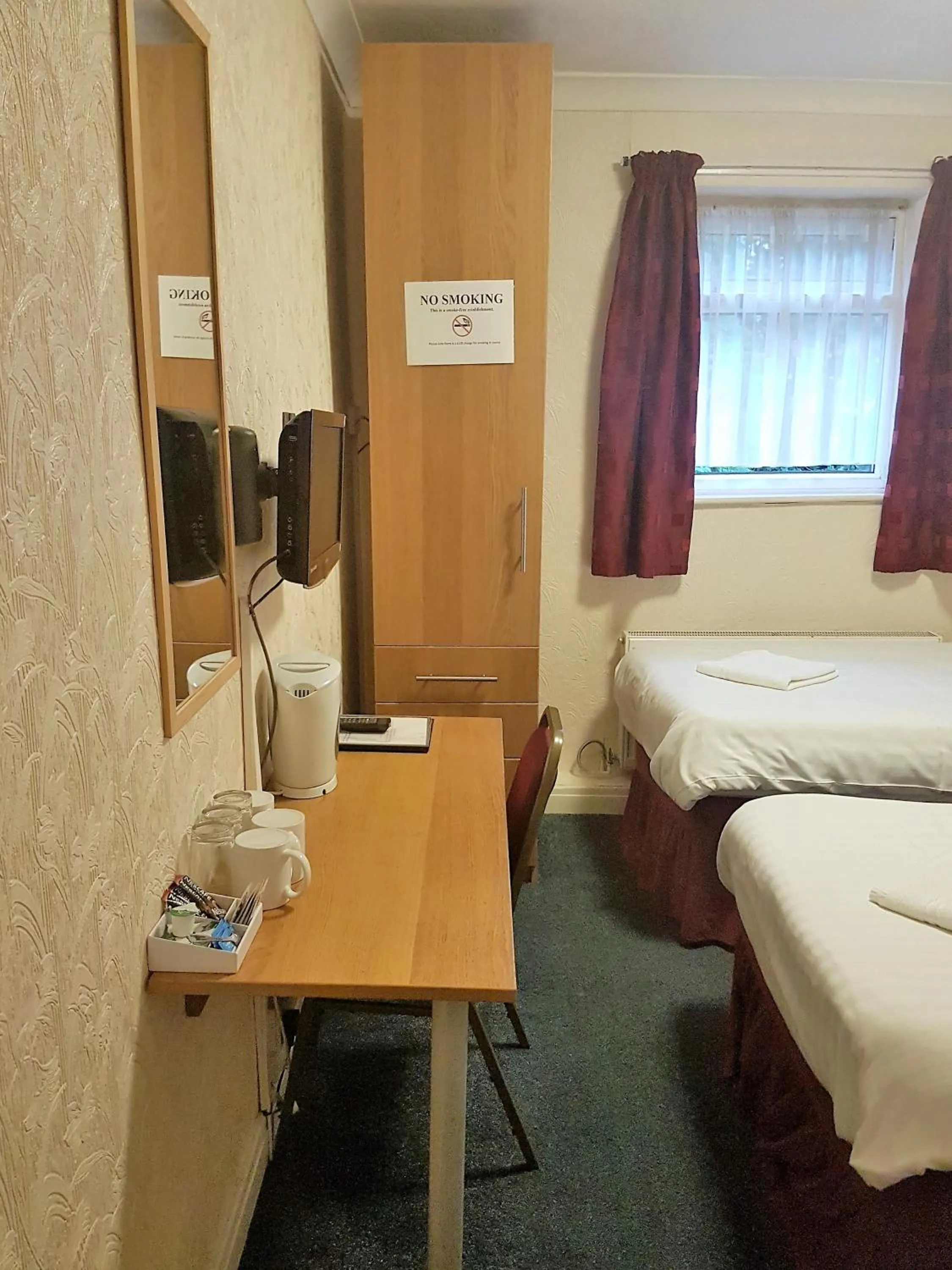 Coffee/tea facilities, Bed in The Mercury