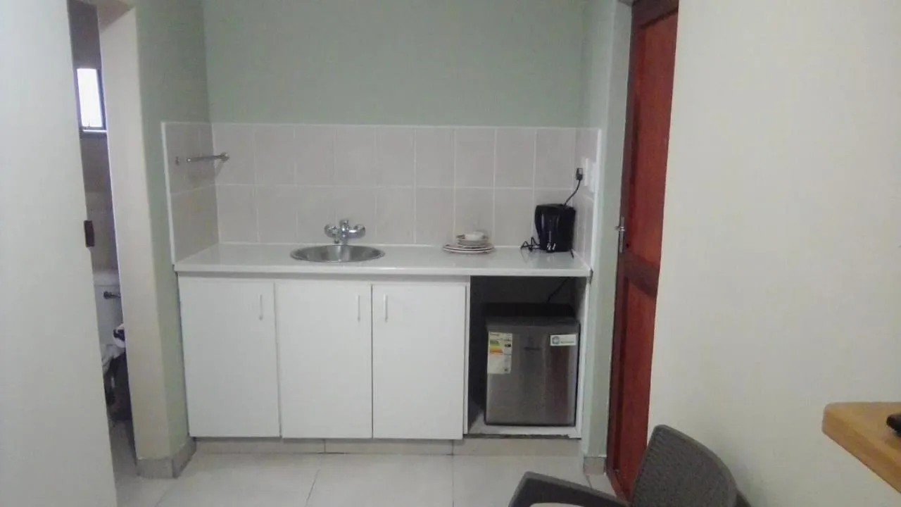 kitchen in Emampingeni lodge