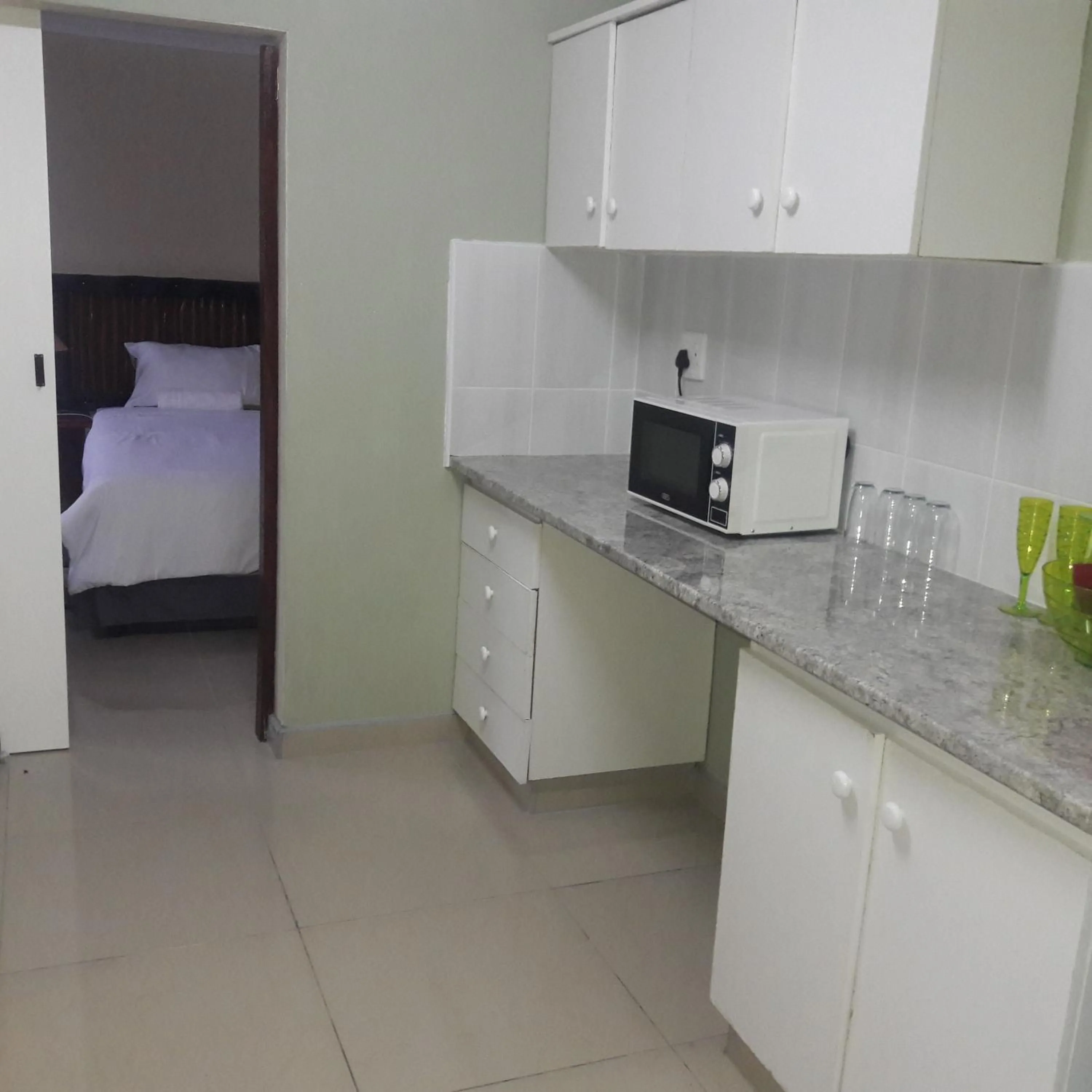 Kitchen or kitchenette in Emampingeni lodge