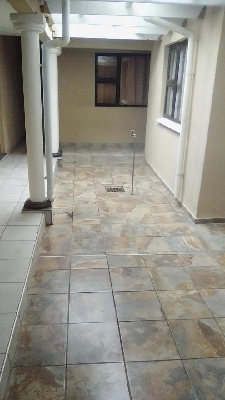 Property building in Emampingeni lodge