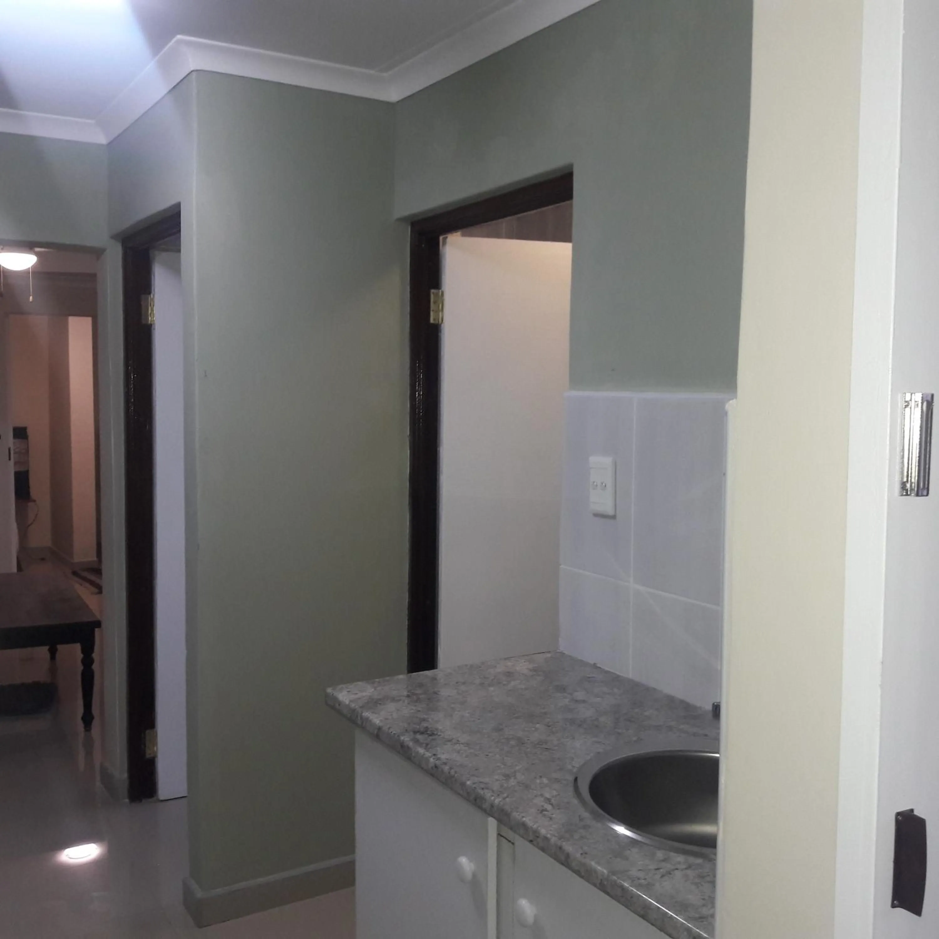 Kitchen or kitchenette in Emampingeni lodge