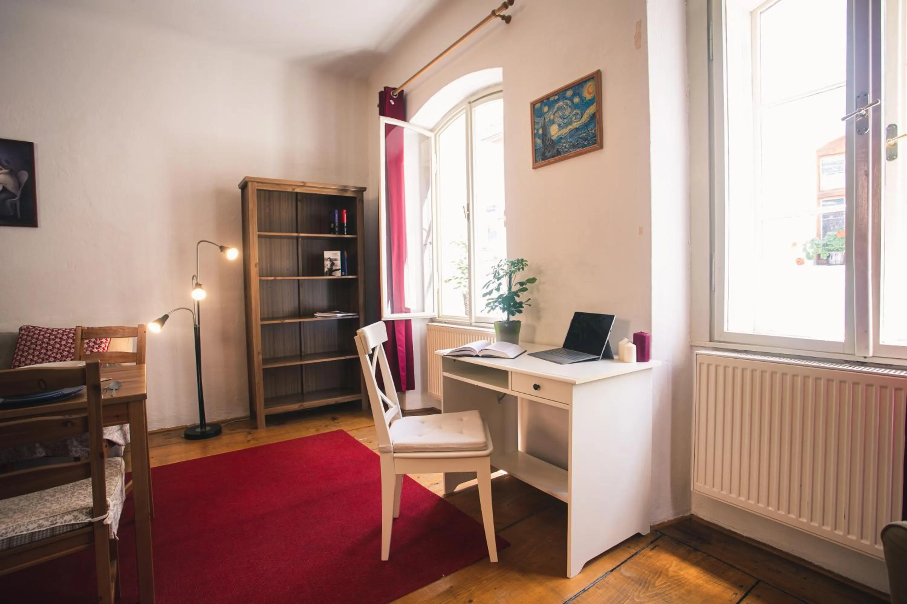 Seating area in Downtown Apartments