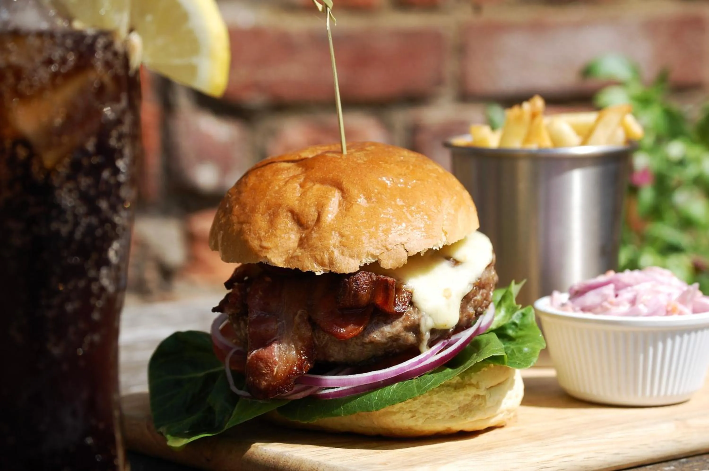 Food in The Crown Aldbourne