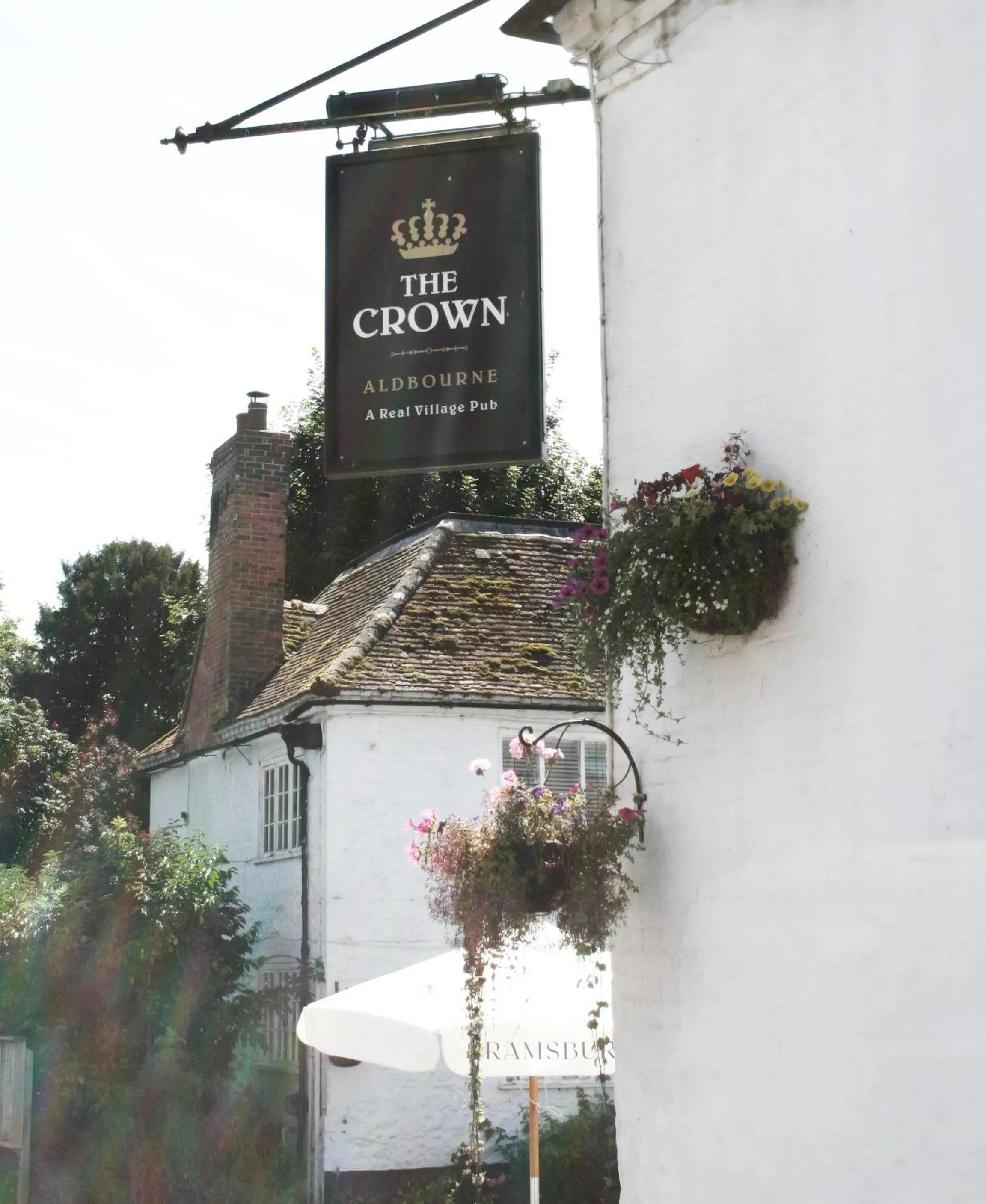 Property building in The Crown Aldbourne
