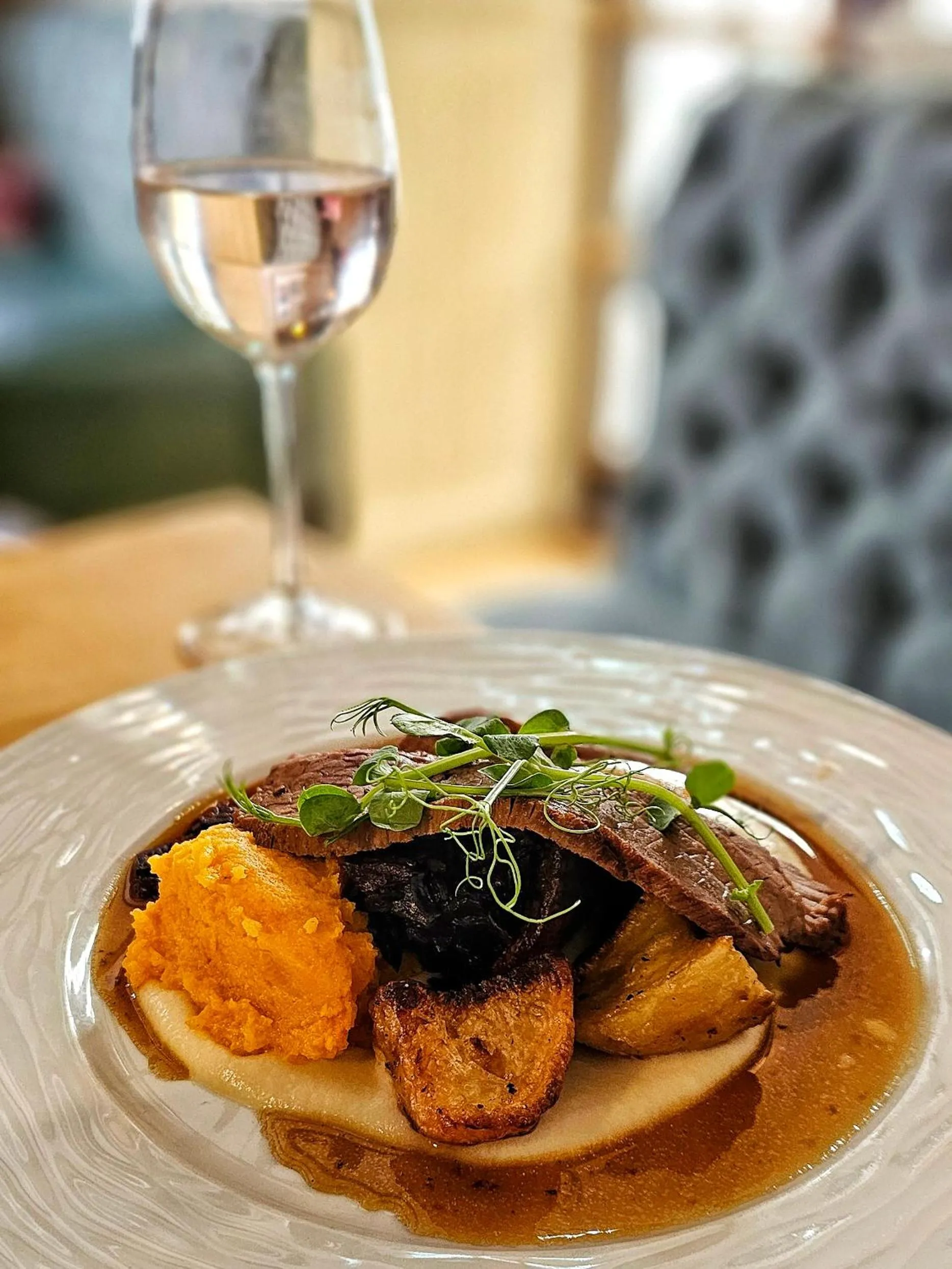 Restaurant/places to eat in The Crown Aldbourne