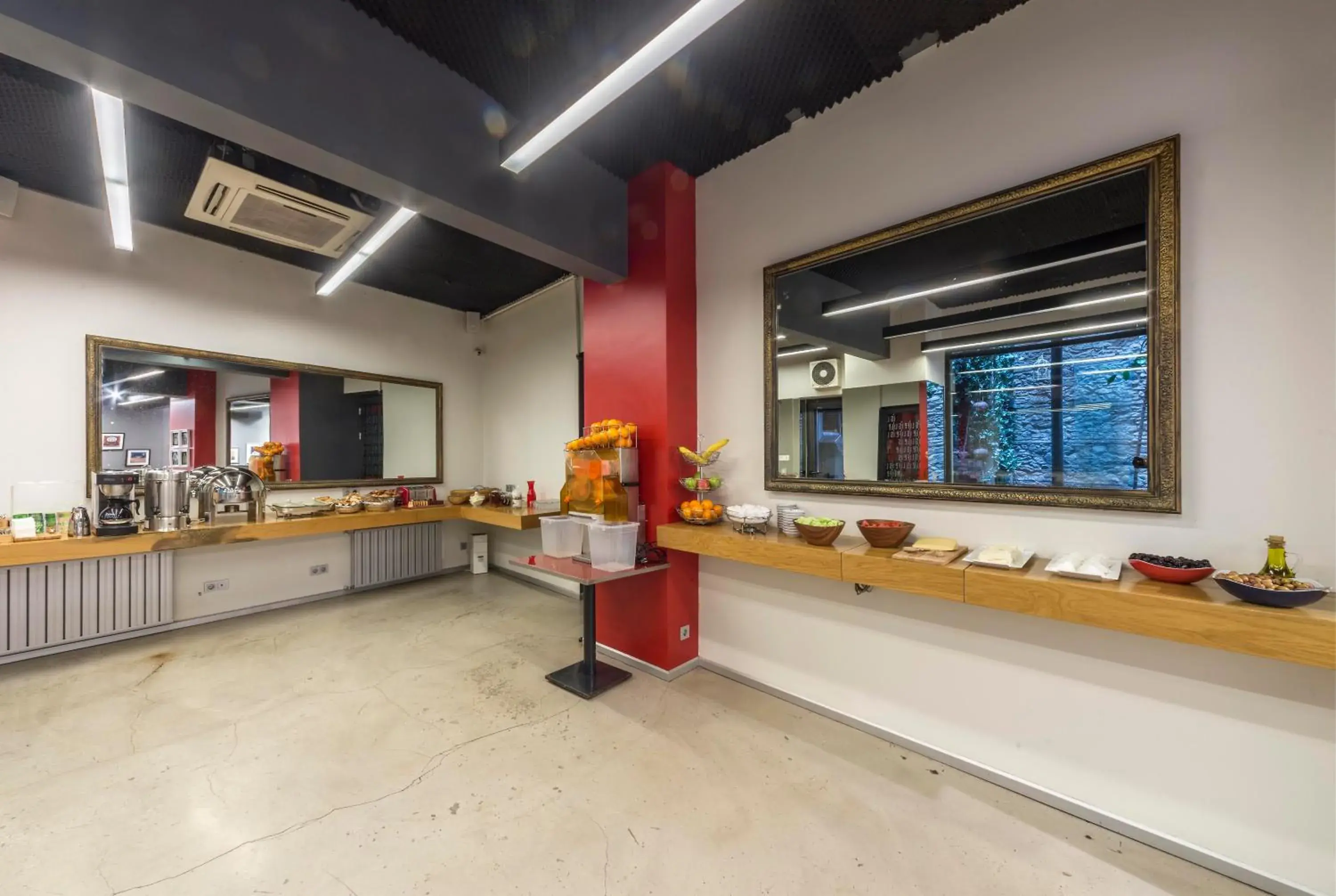 Buffet breakfast in Nuru Ziya Residences Buffet breakfast in Nuru Ziya Residences